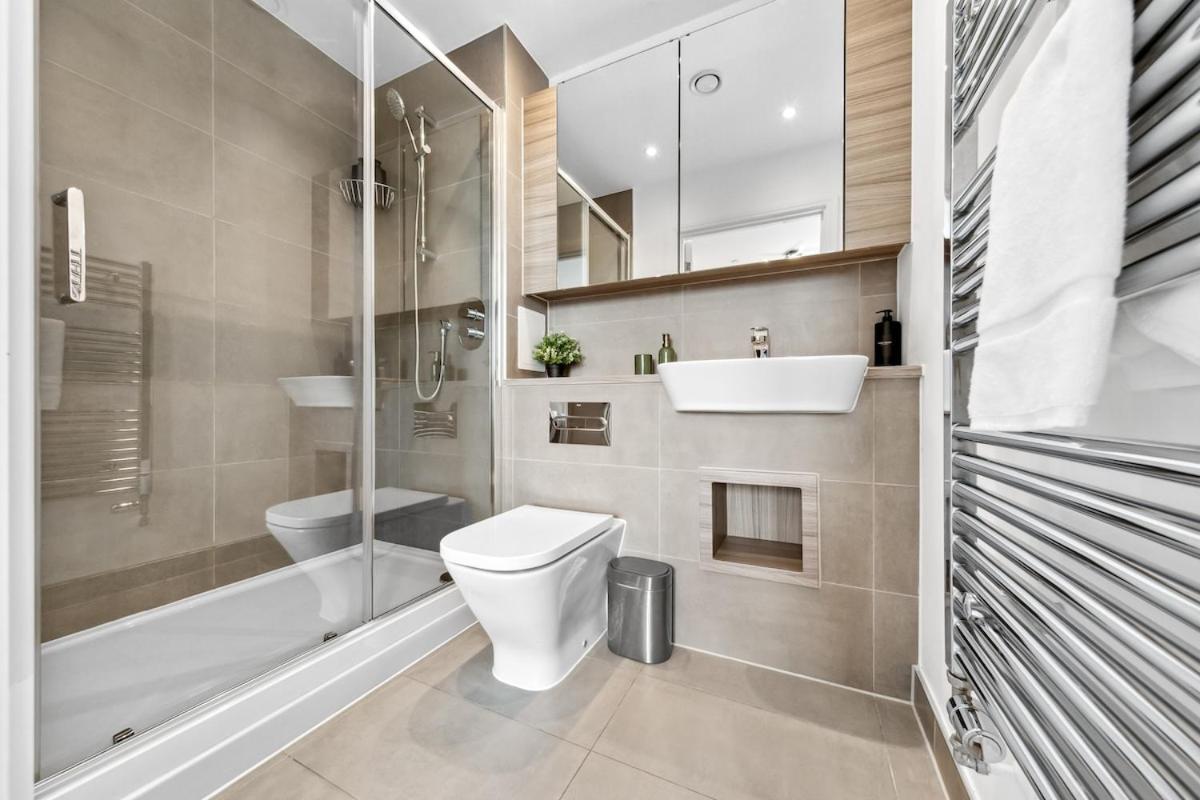 Fantastic 2 bed Flat with view IG11