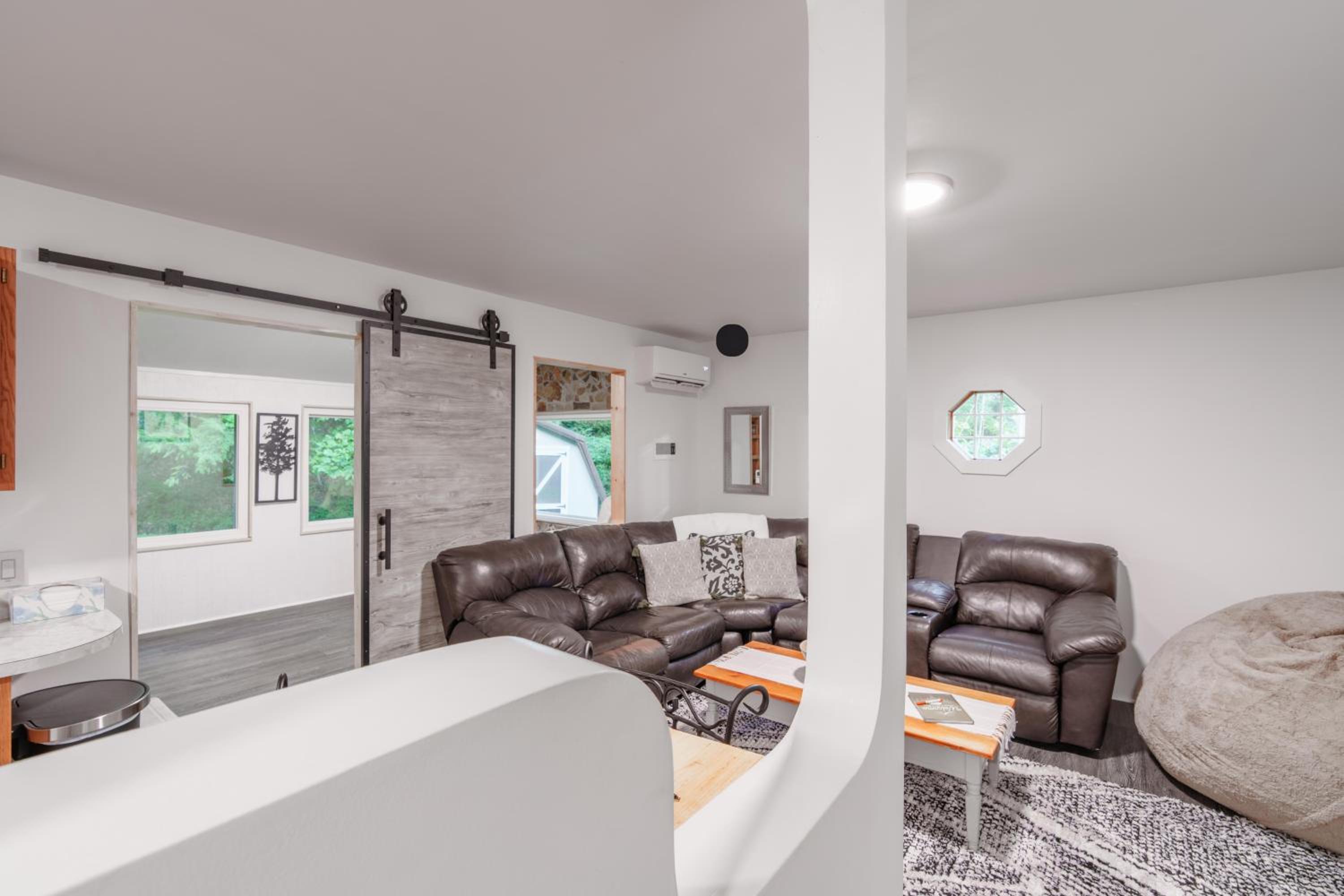 Riverstone Cabin and Retreat