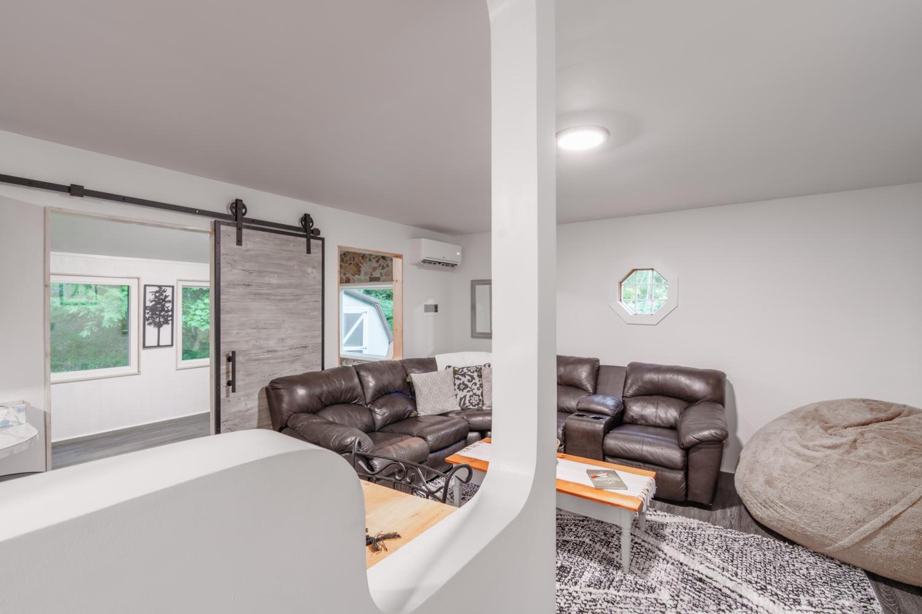 Riverstone Cabin and Retreat
