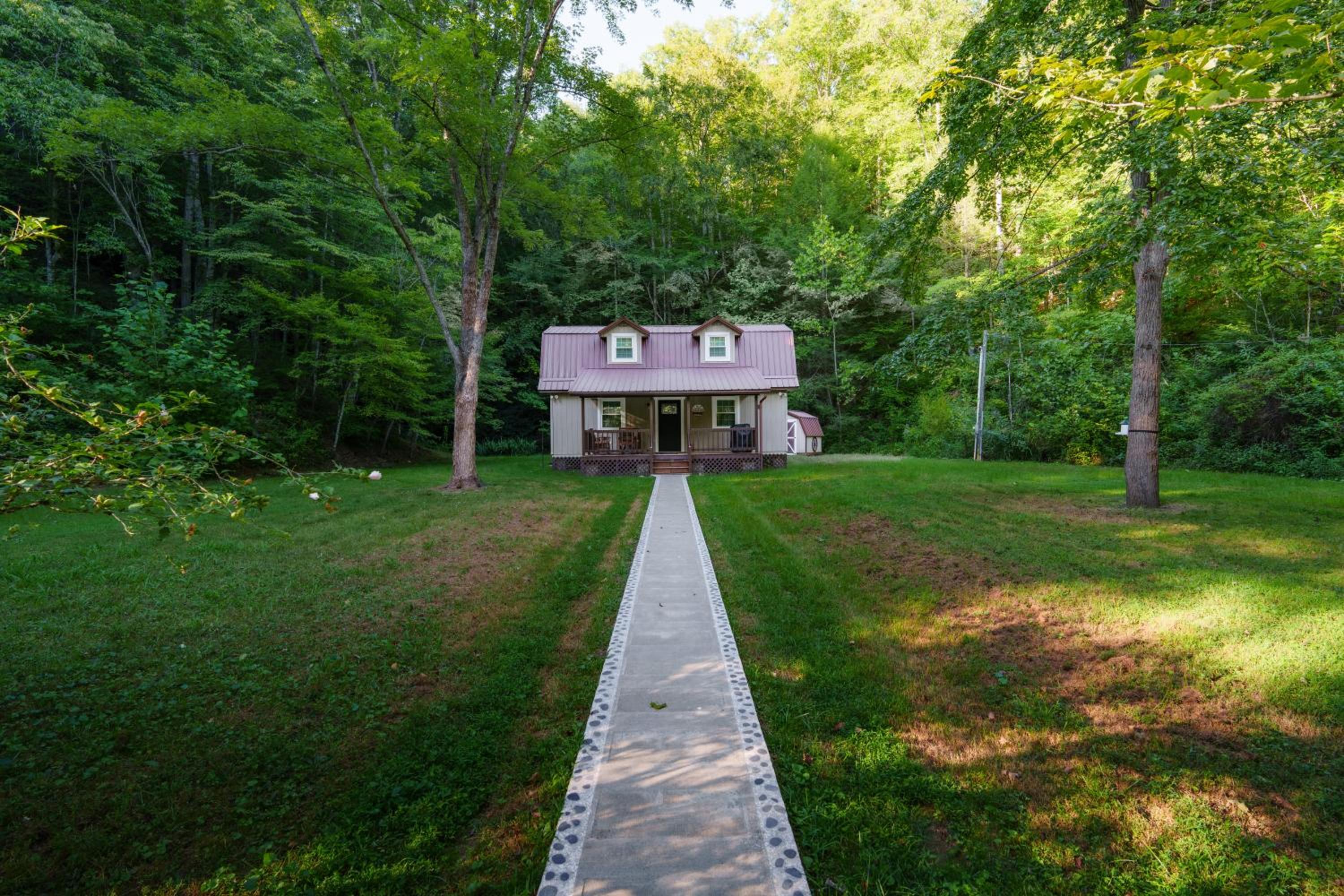 Riverstone Cabin and Retreat