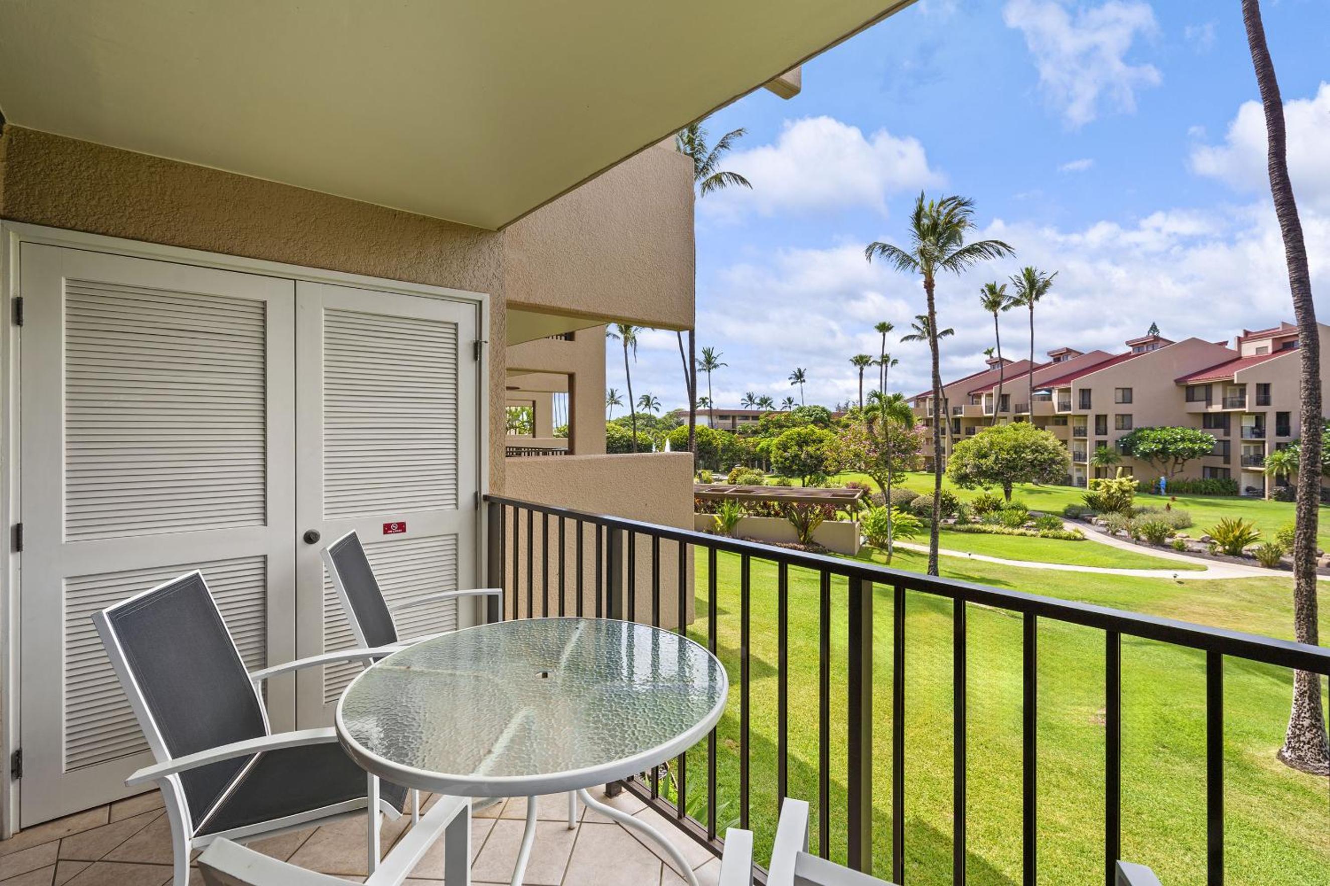 Kamaole Sands 7-206 - Renovated, Courtyard Views, Steps to the Beach, AC