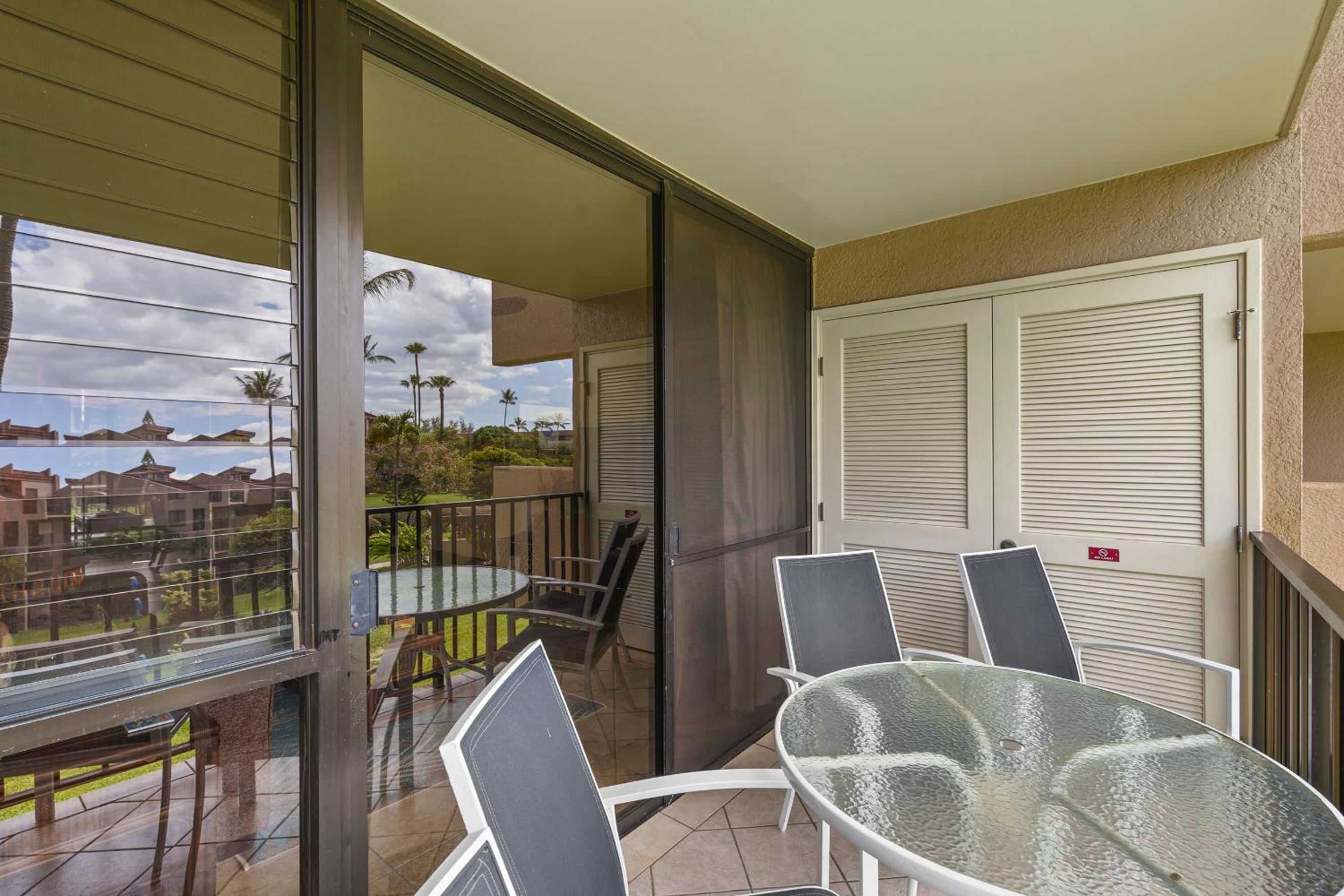 Kamaole Sands 7-206 - Renovated, Courtyard Views, Steps to the Beach, AC