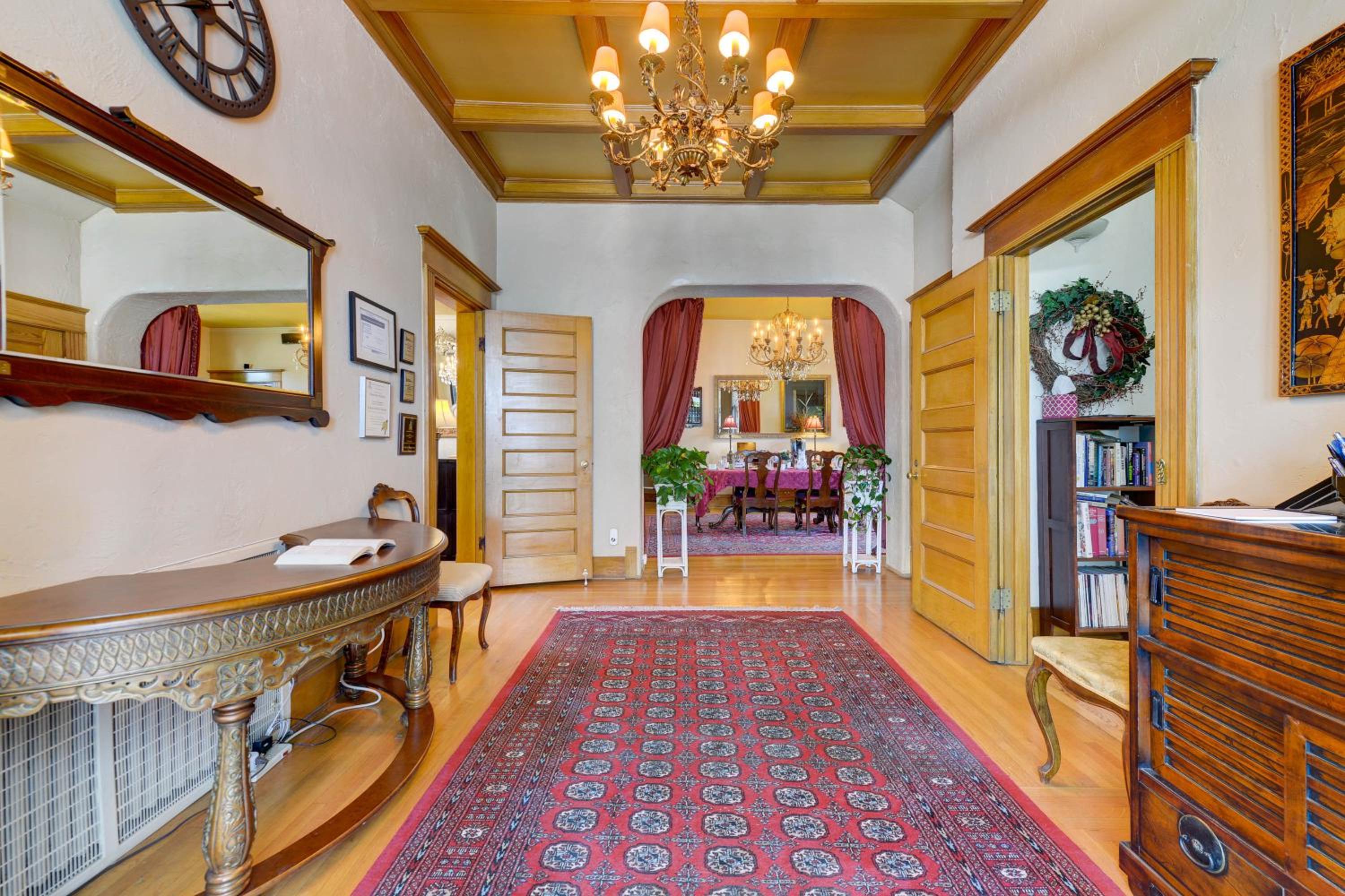 The St. Mary's Inn, Bed and Breakfast
