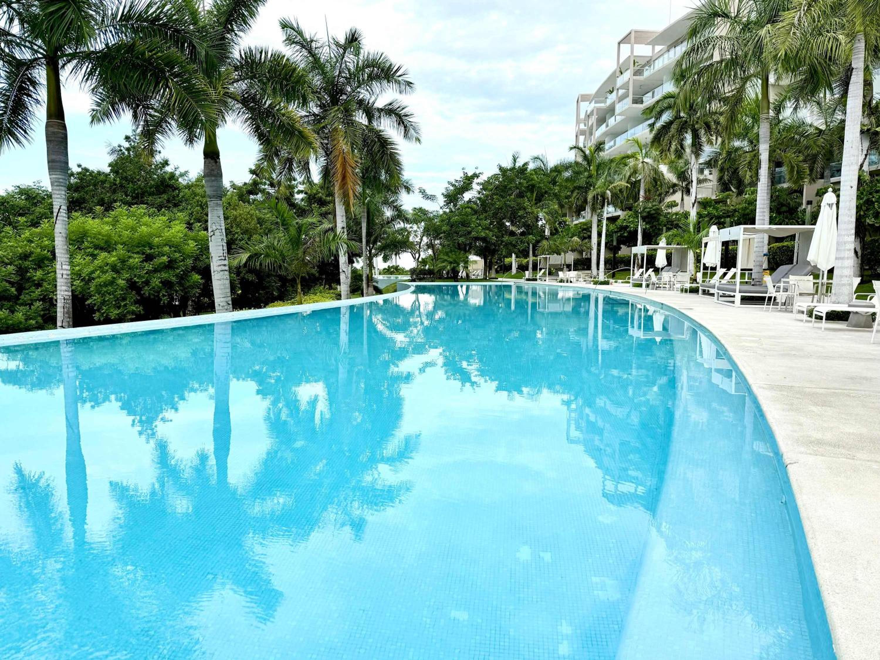 Bolongo 2BR your exclusive oceanfront escape