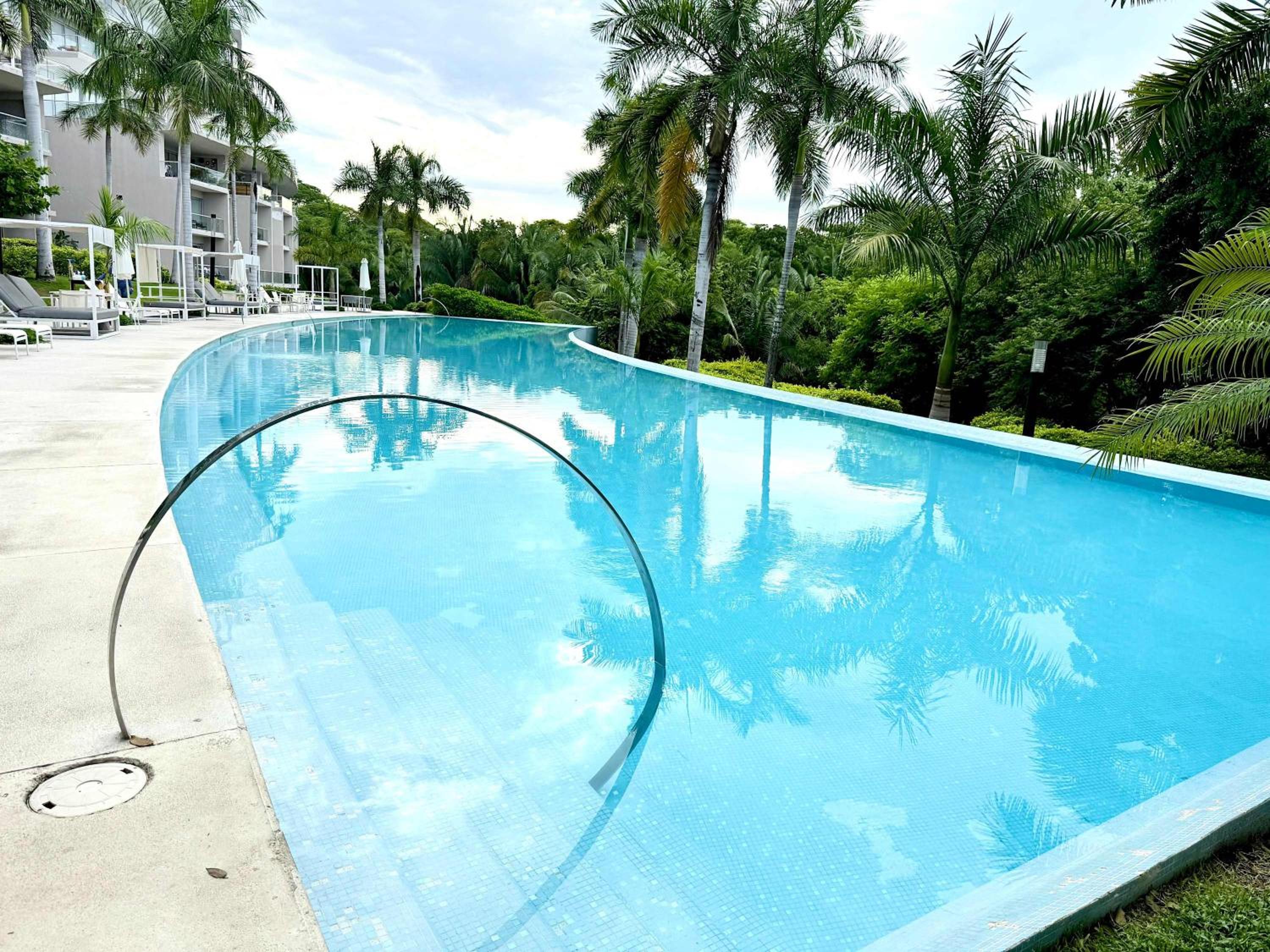 Bolongo 2BR your exclusive oceanfront escape
