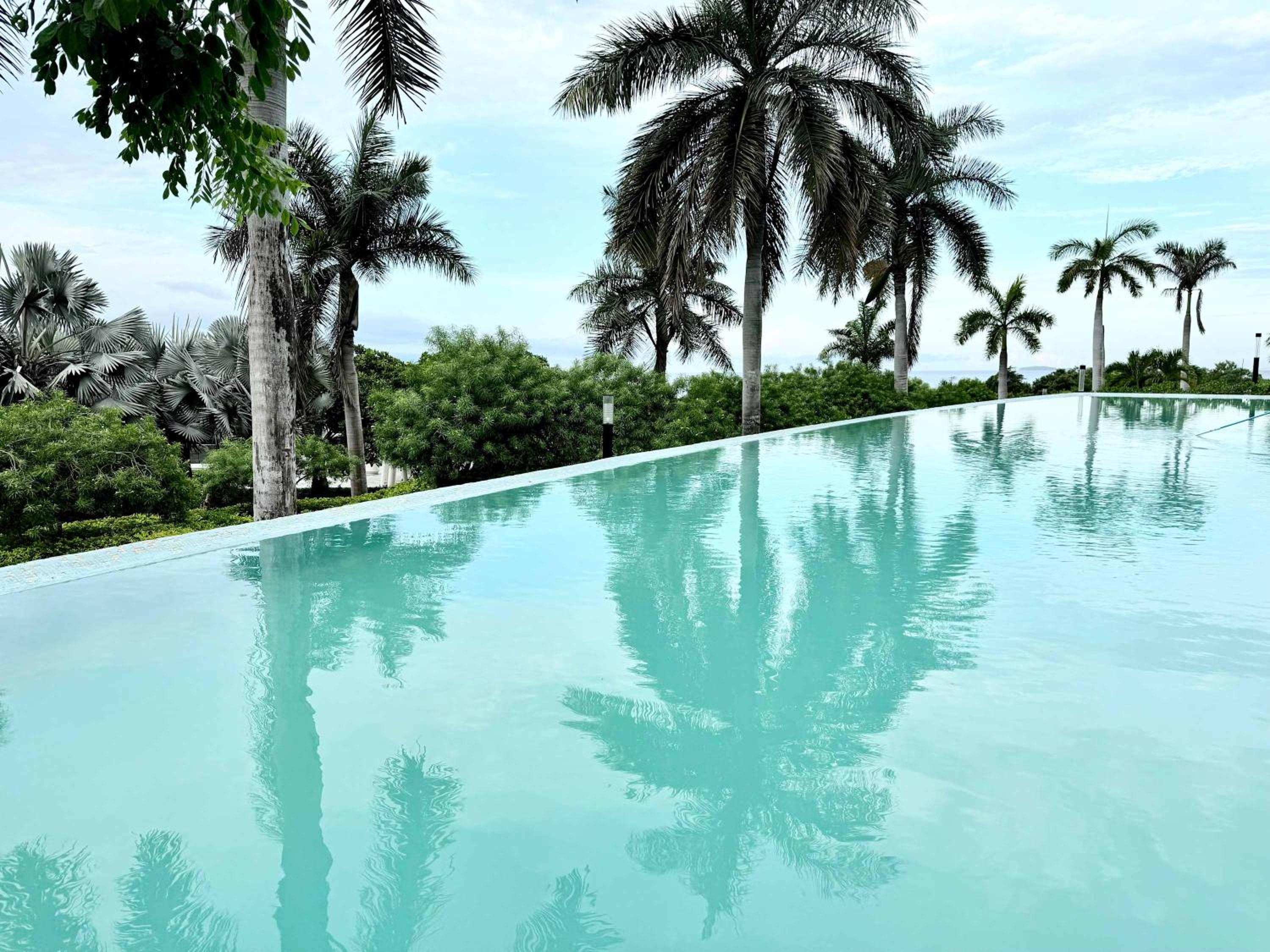 Bolongo 2BR your exclusive oceanfront escape