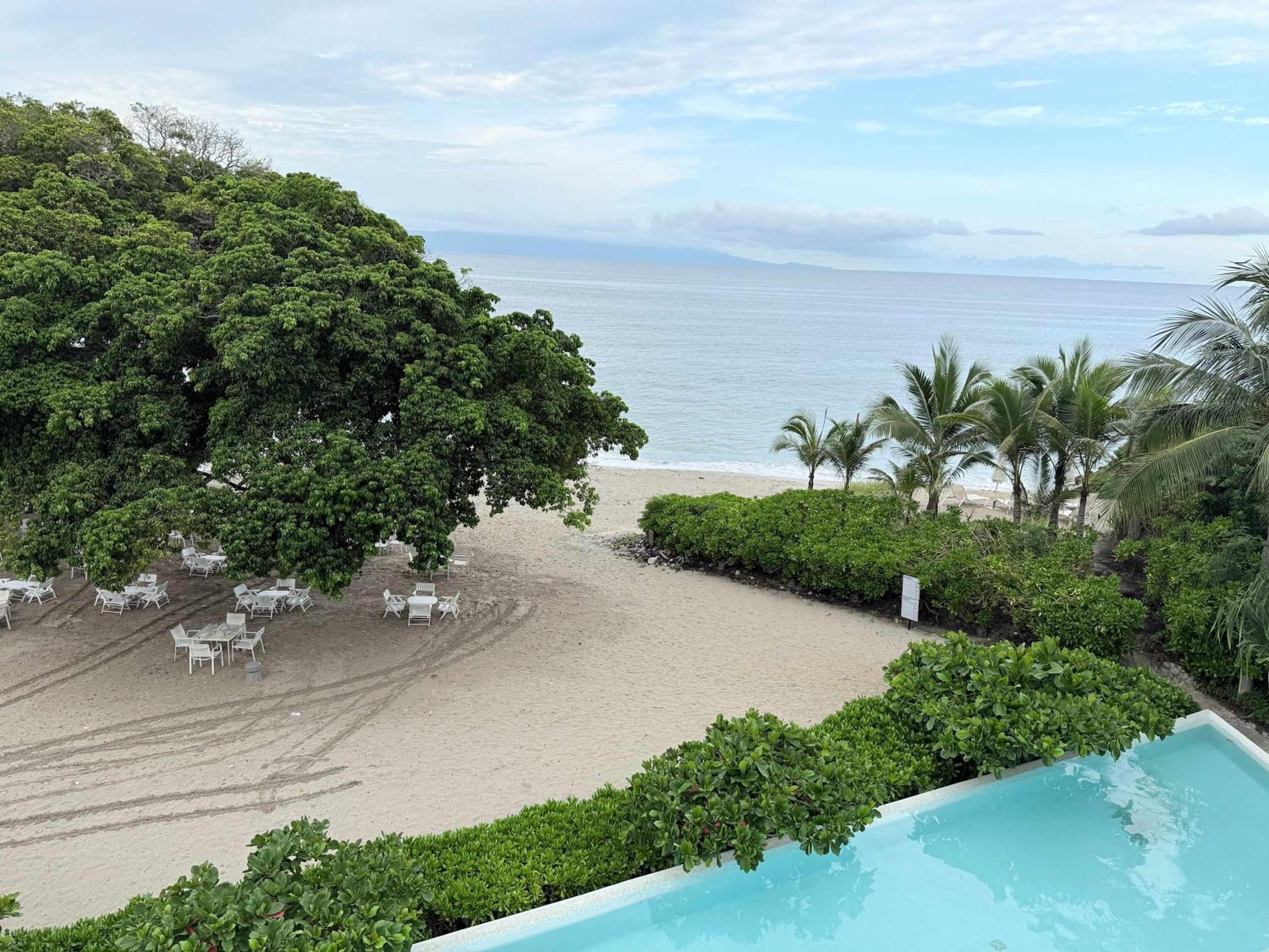 Bolongo 2BR your exclusive oceanfront escape