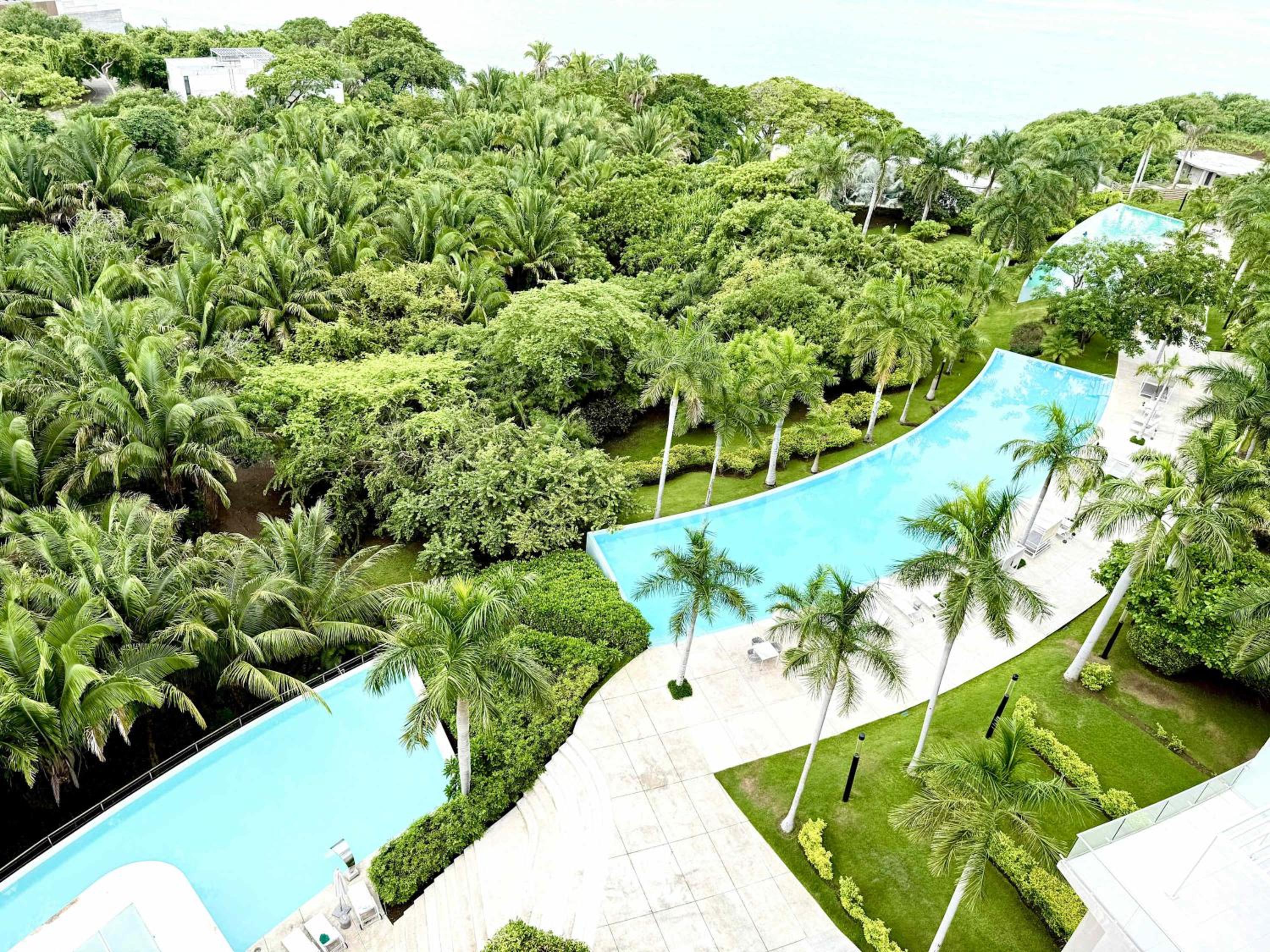 Bolongo 2BR your exclusive oceanfront escape