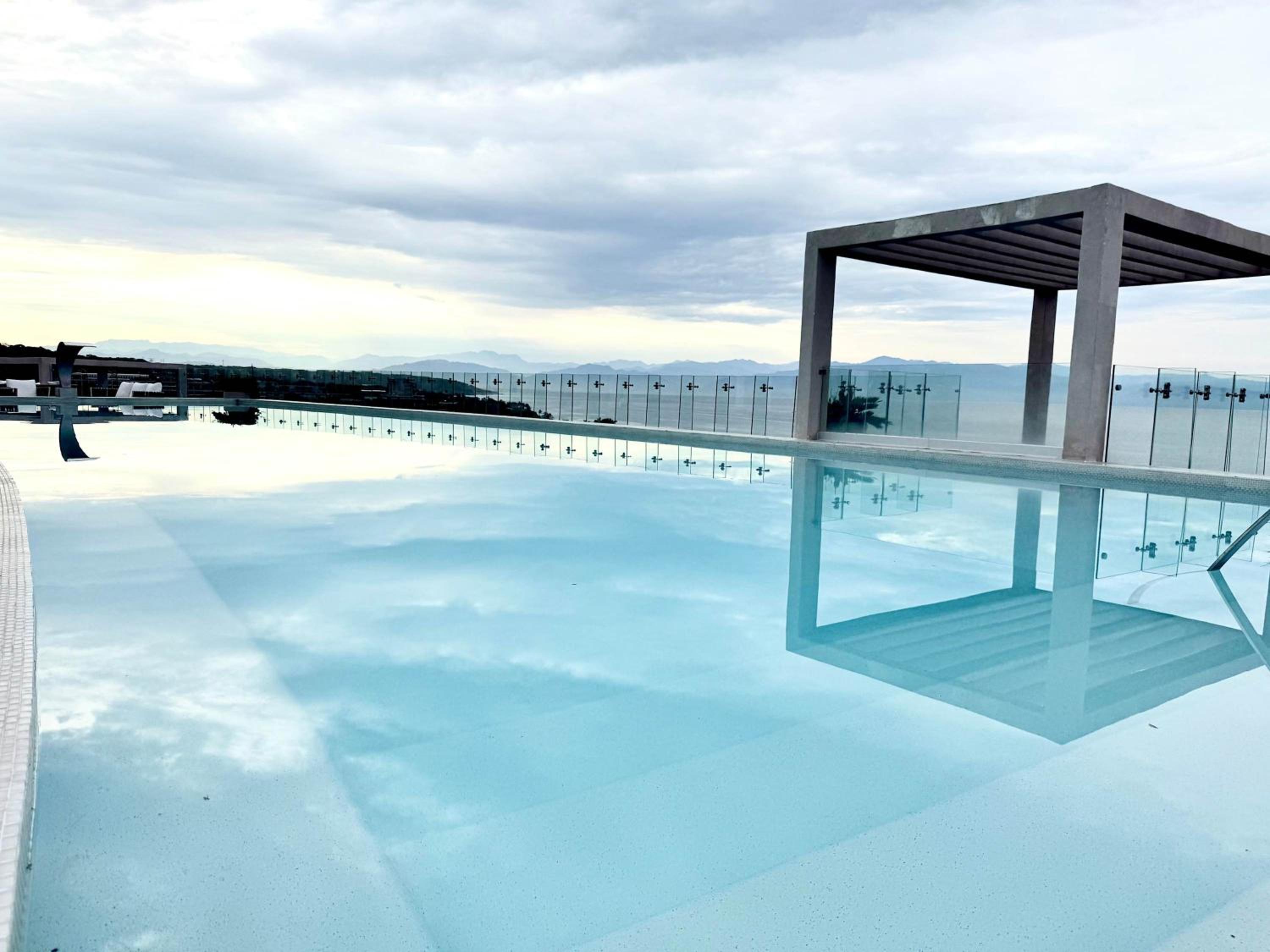 Bolongo 2BR your exclusive oceanfront escape
