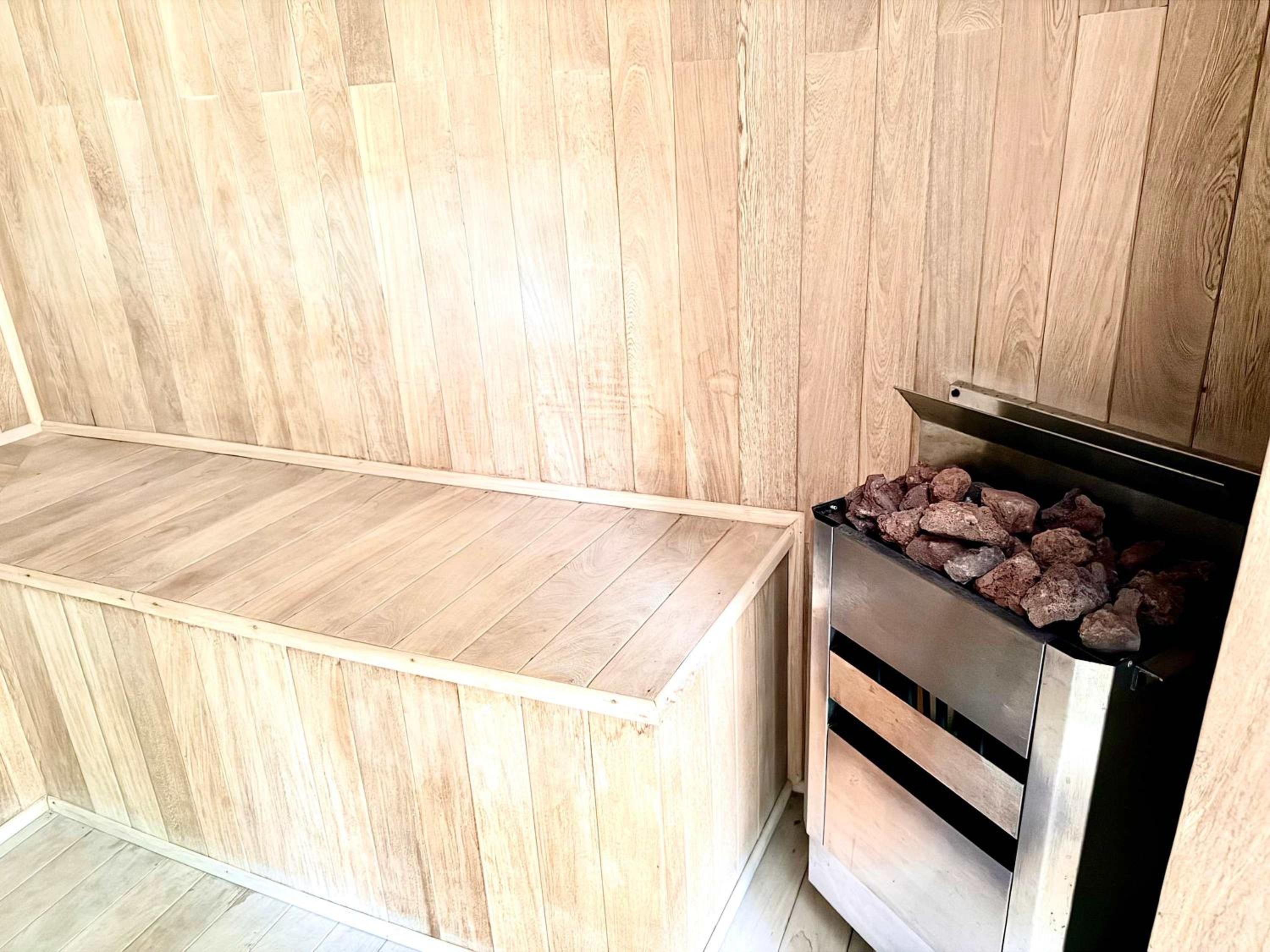 Bolongo 2BR your exclusive oceanfront escape