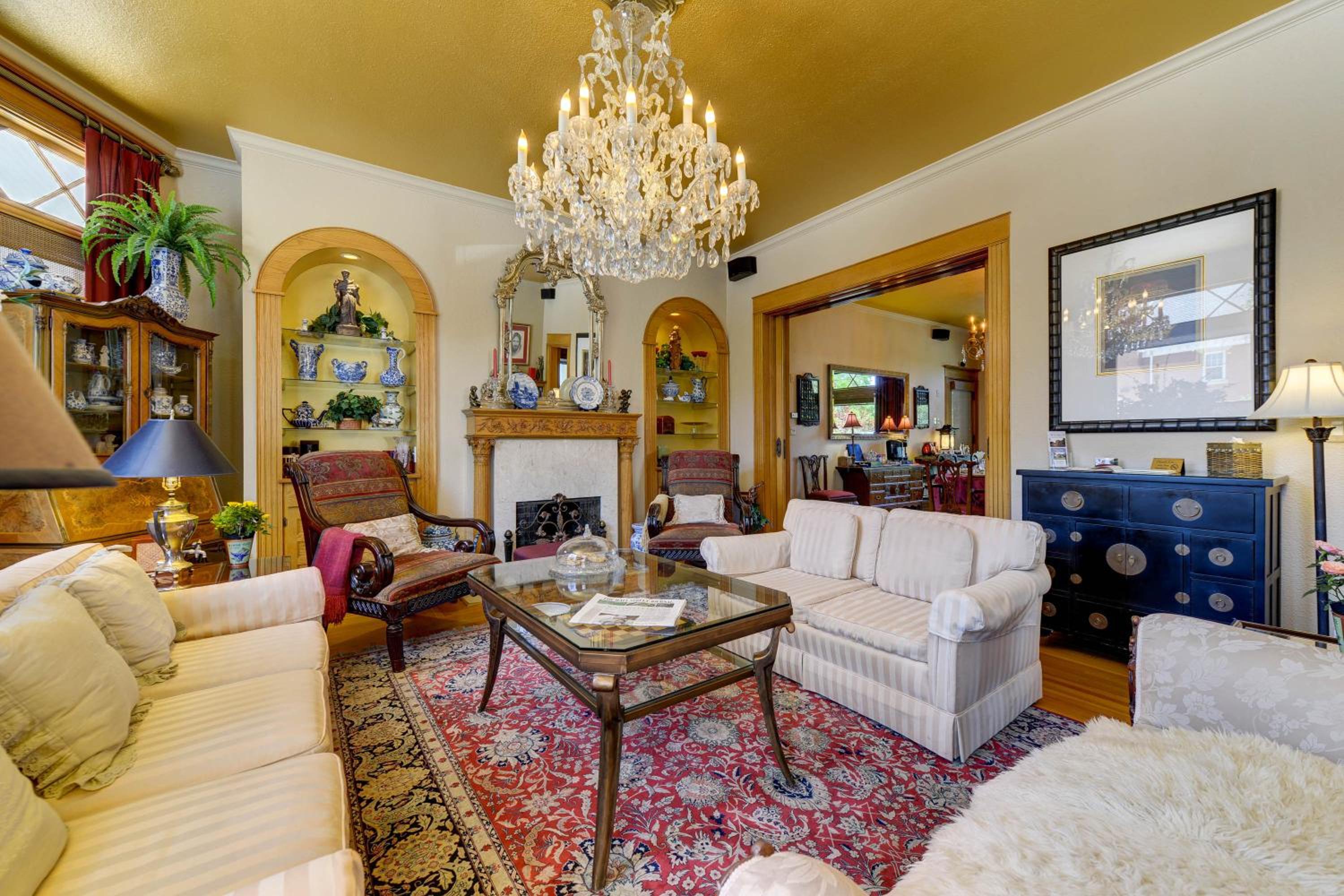 The St. Mary's Inn, Bed and Breakfast