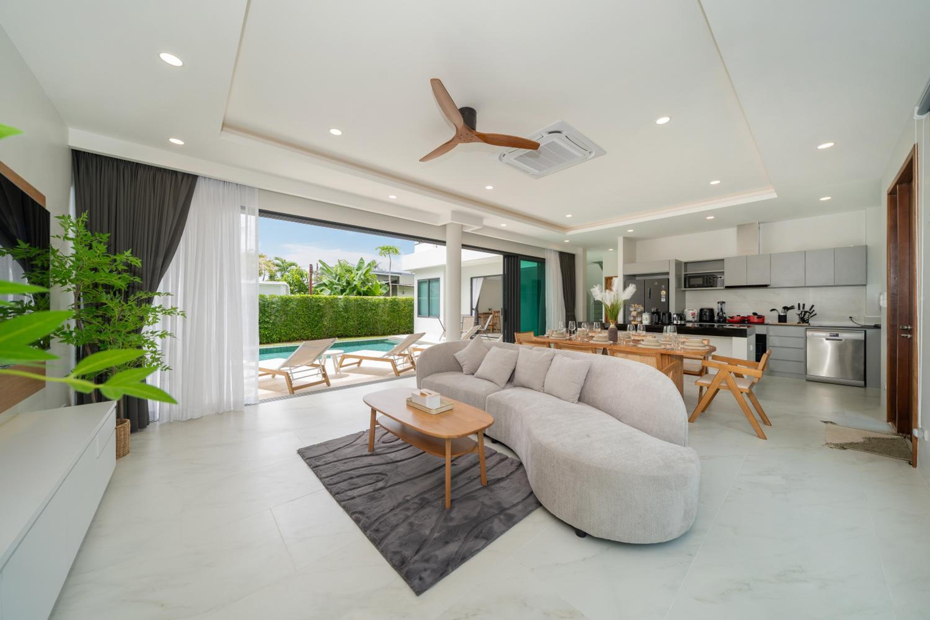Rawai Duplex Style Luxurious 4-BR Private Pool Villa