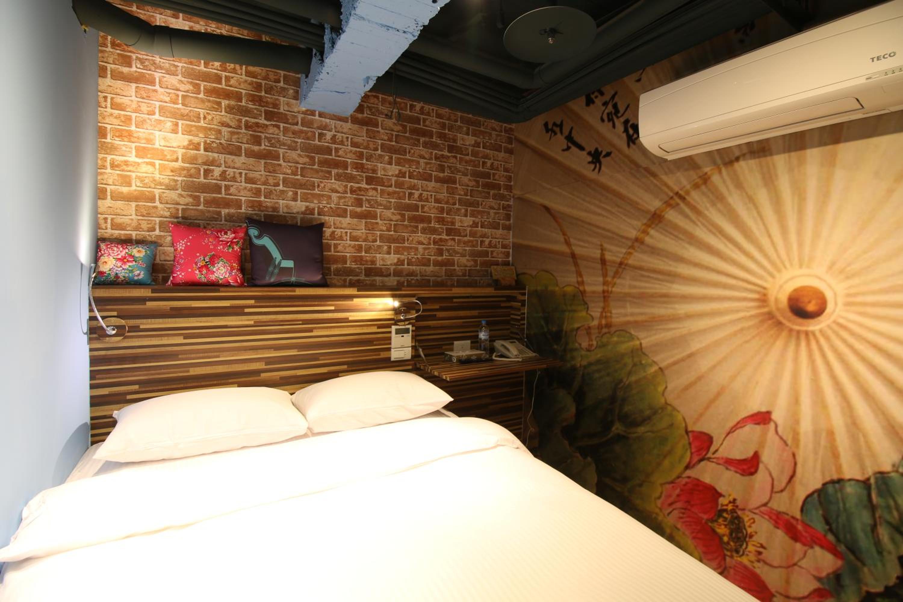 R10 Eco Hotel