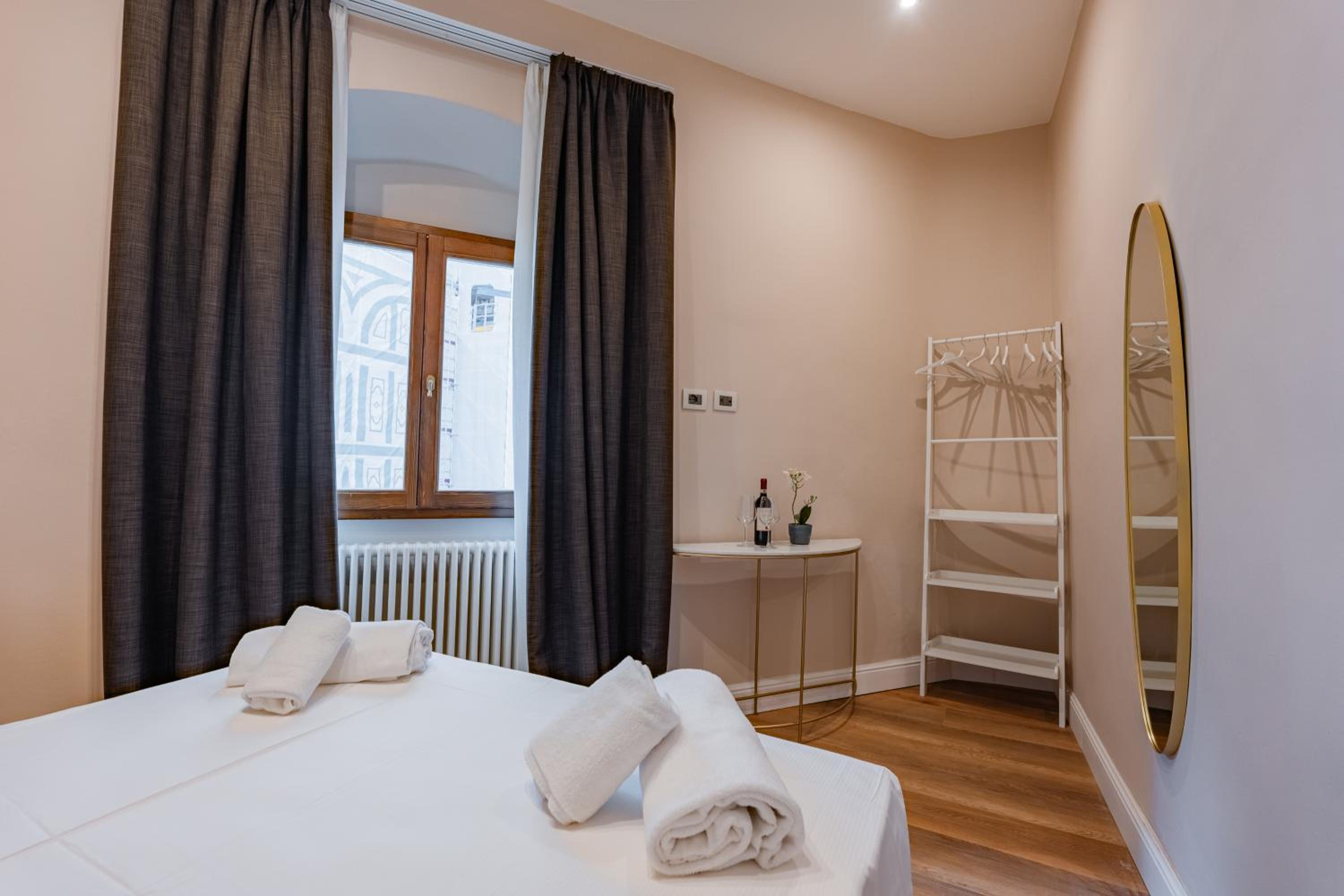 Florence Dome Rooms