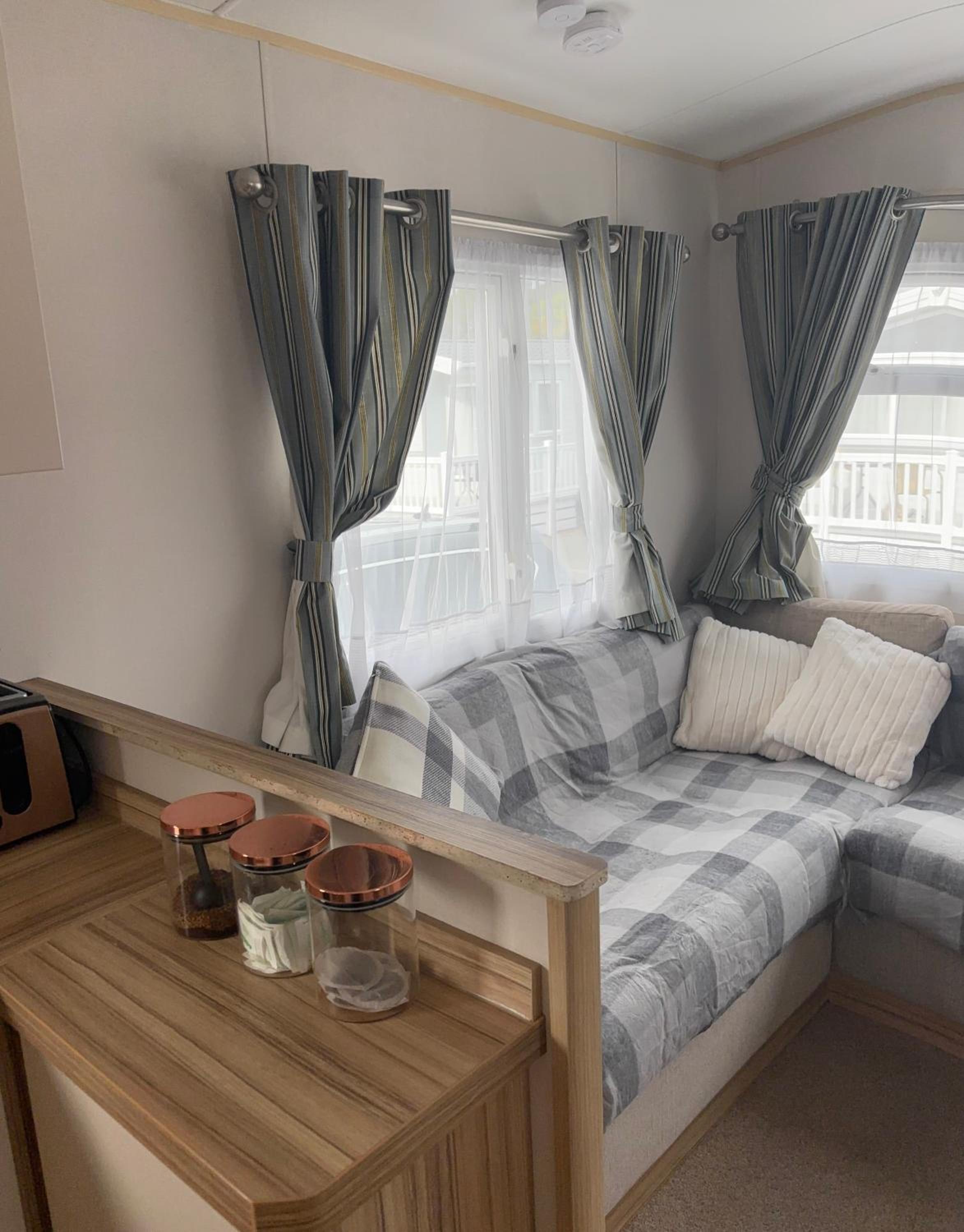 MLF caravan rental marine holiday park