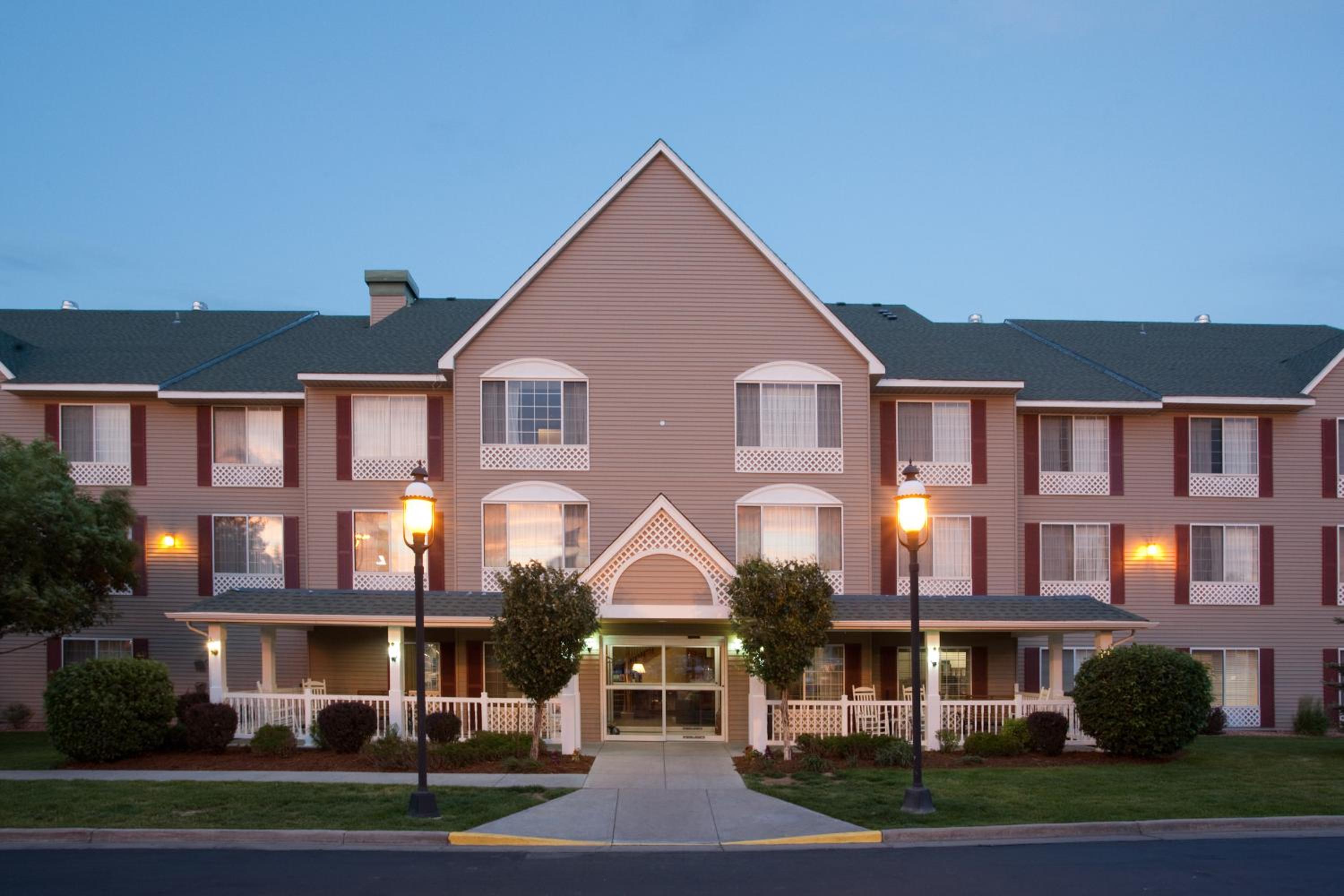 Greeley Vacations - Country Inn  Suites by Radisson, Greeley, CO - Property Image 46