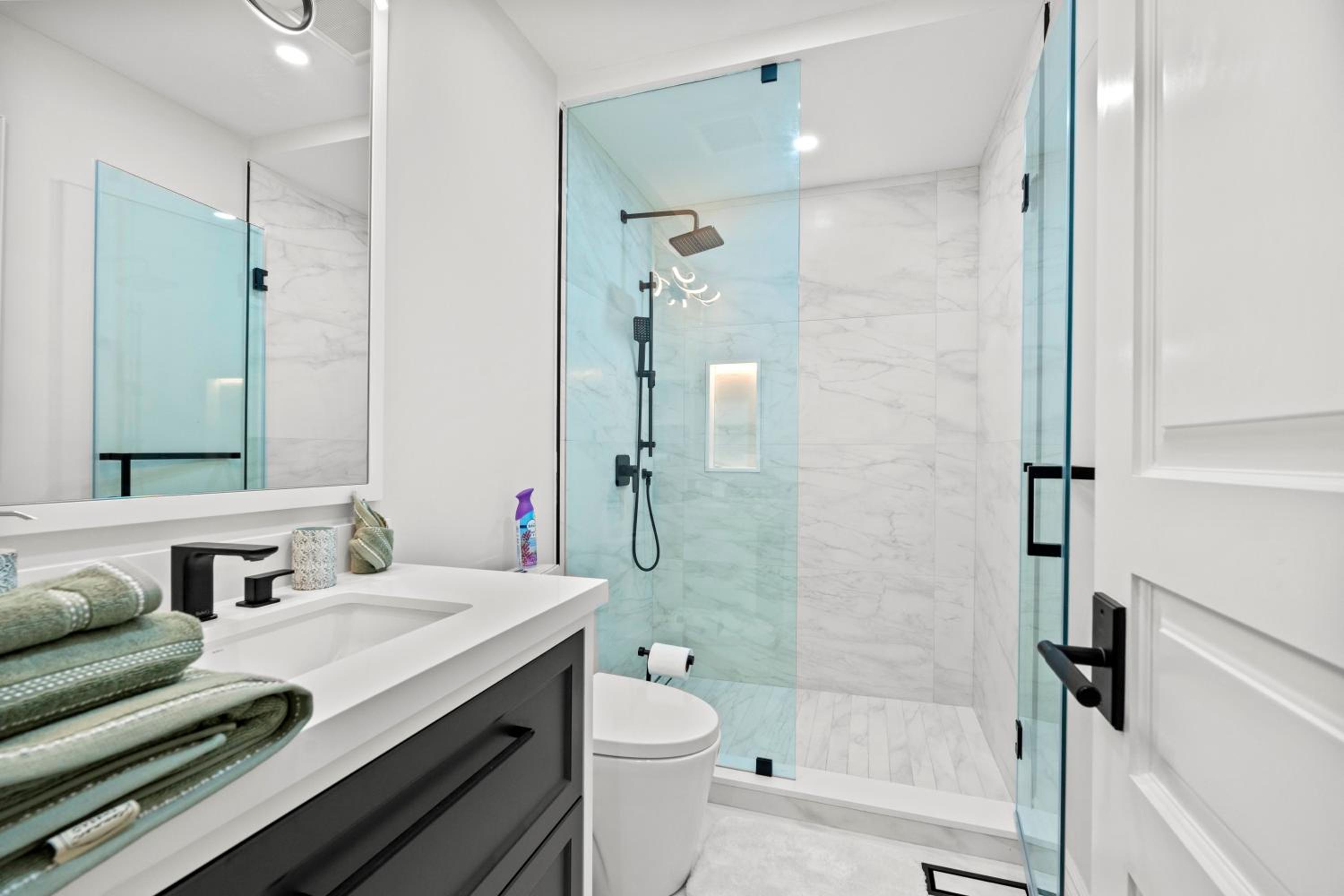 GlobalStay Luxury 4 Bedroom House Wonderland Vaughan