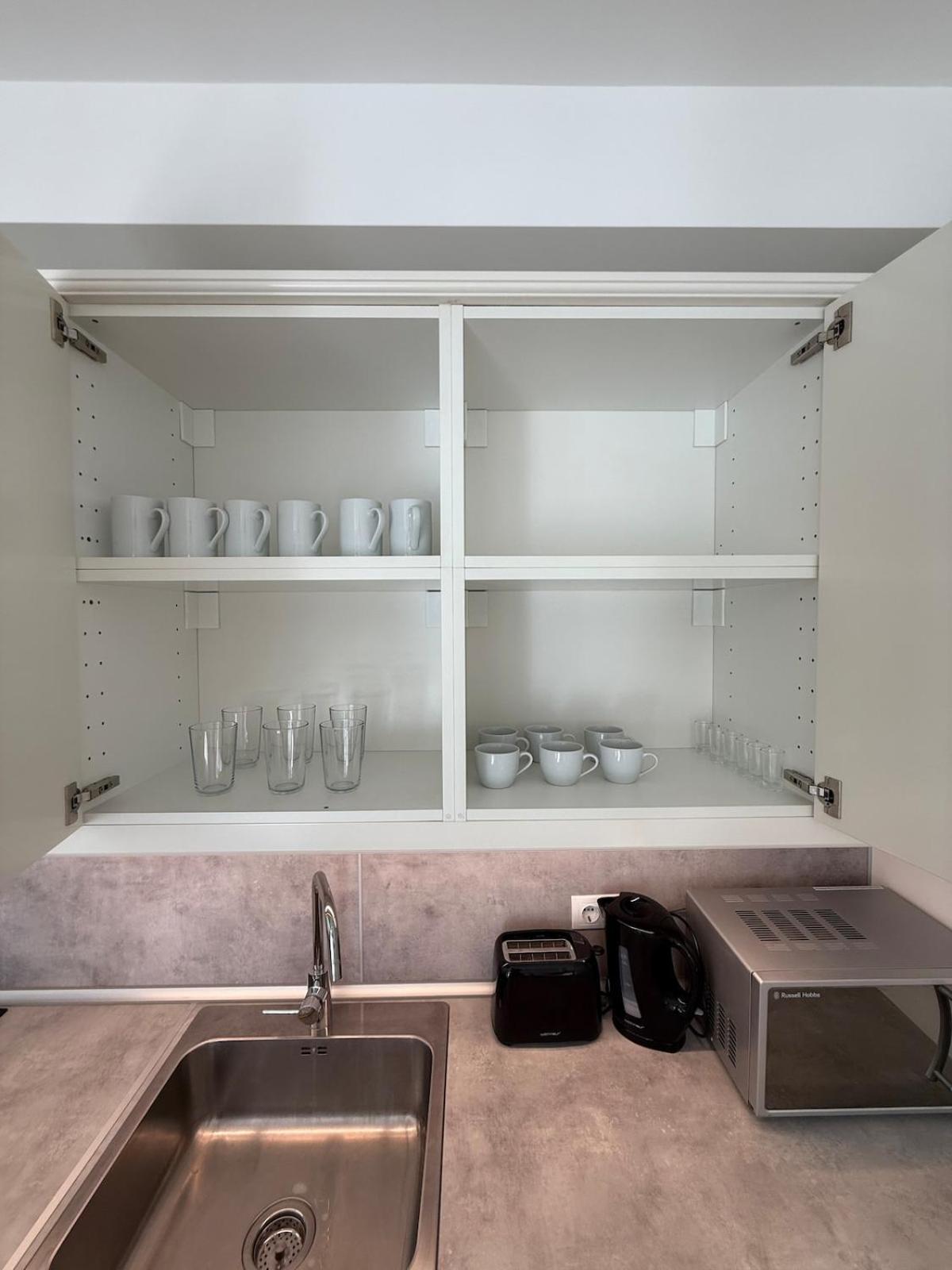 Local-Lux Apartment F3 - Private Parking & Balcony