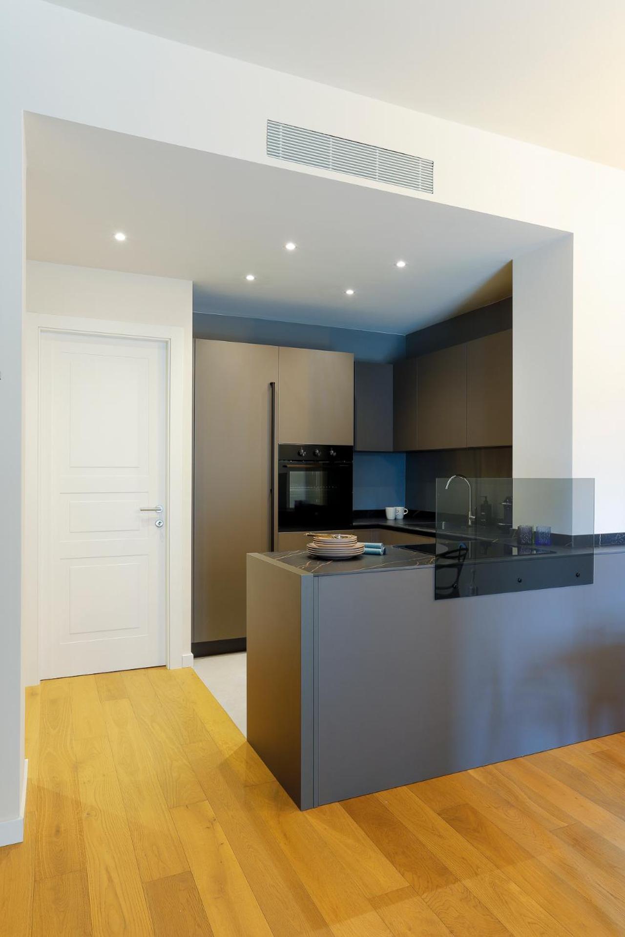 MilanLife Apartments - DTown Elegance