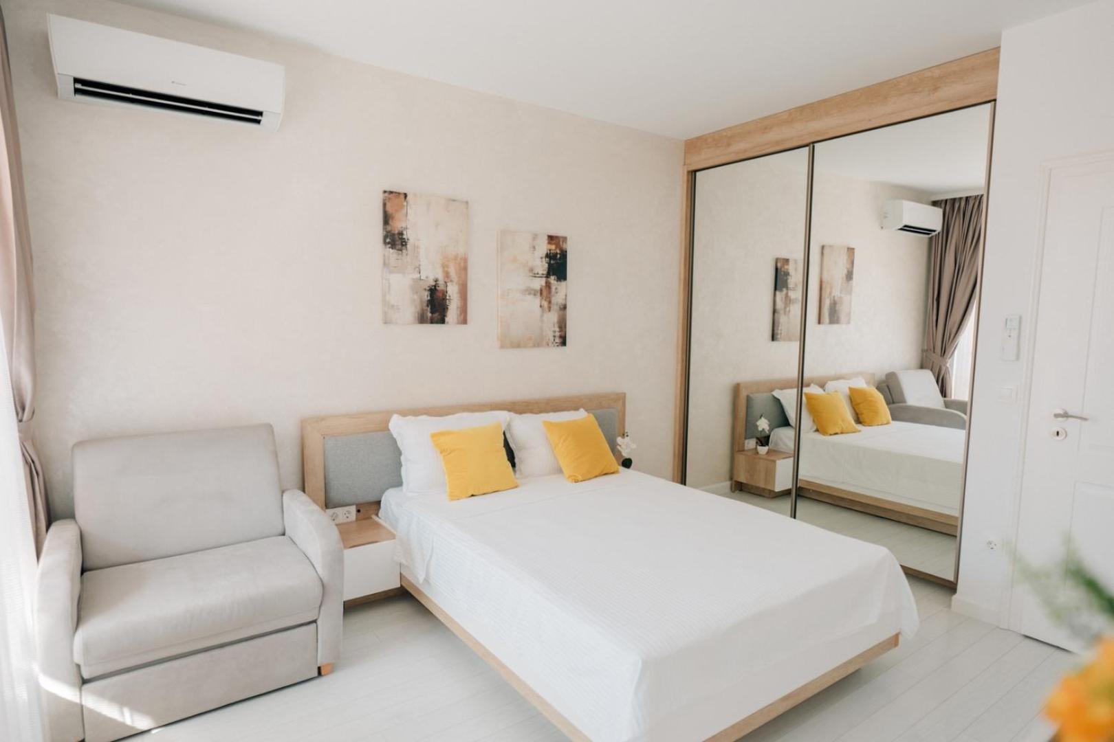 Grand Karavel - Luxury Central 1BR + Parking