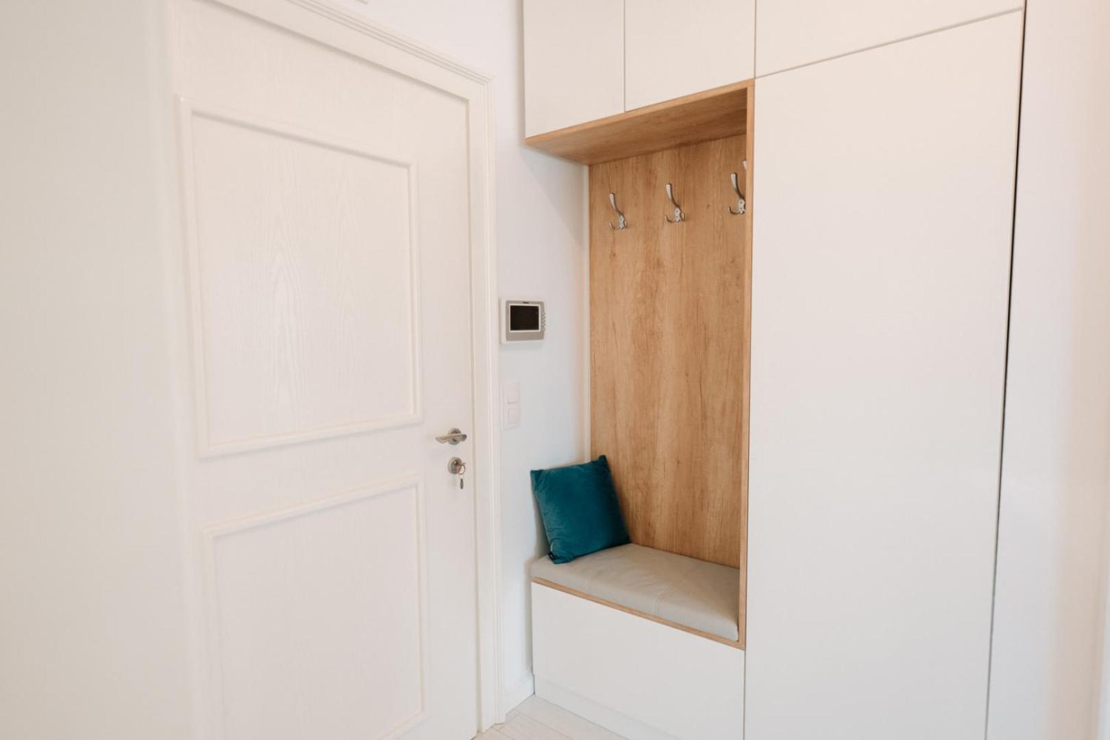 Grand Karavel - Luxury Central 1BR + Parking