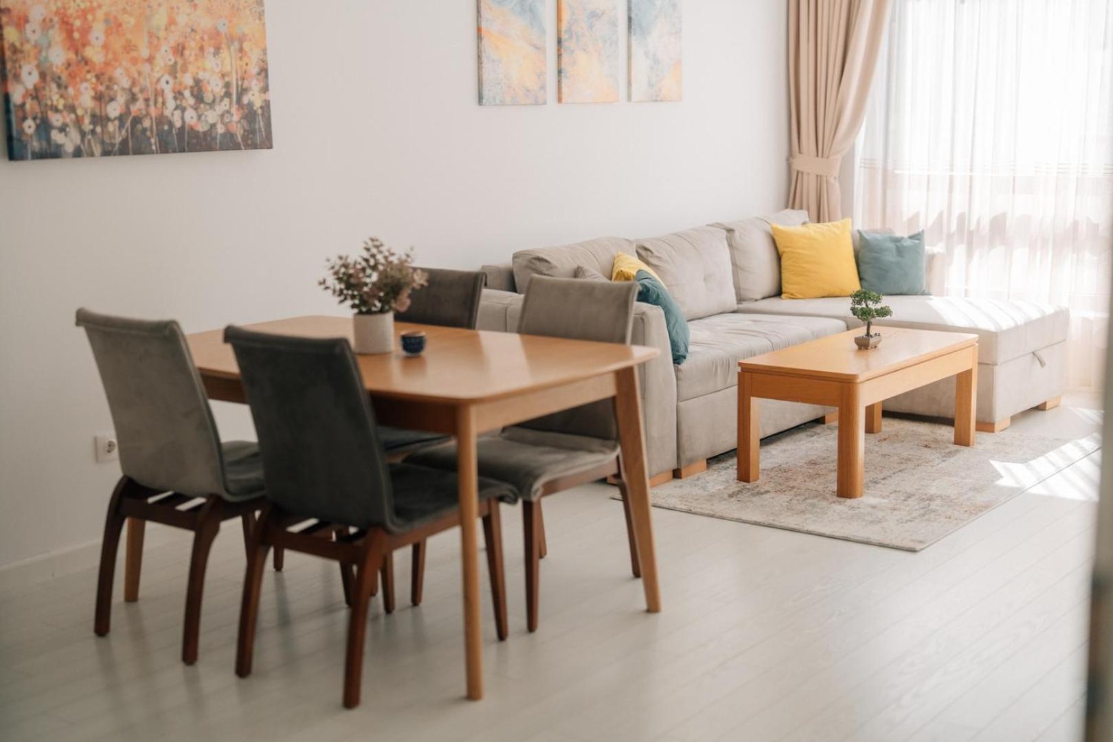 Grand Karavel - Luxury Central 1BR + Parking