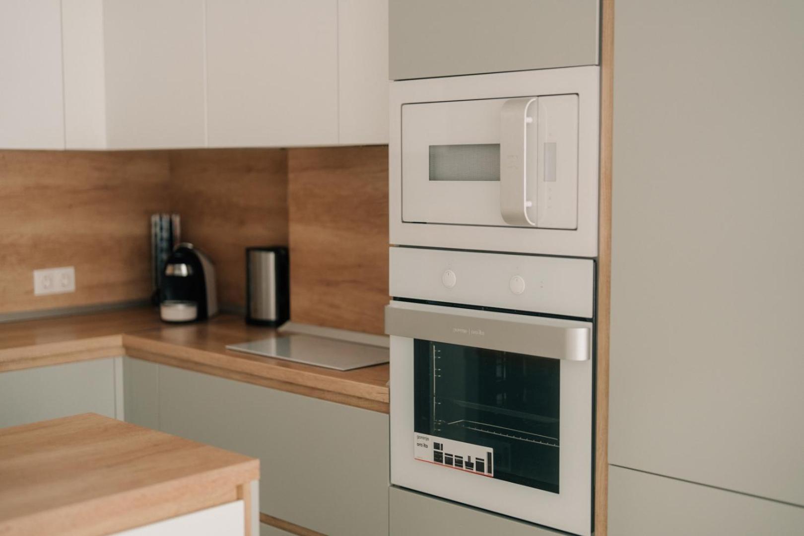 Grand Karavel - Luxury Central 1BR + Parking