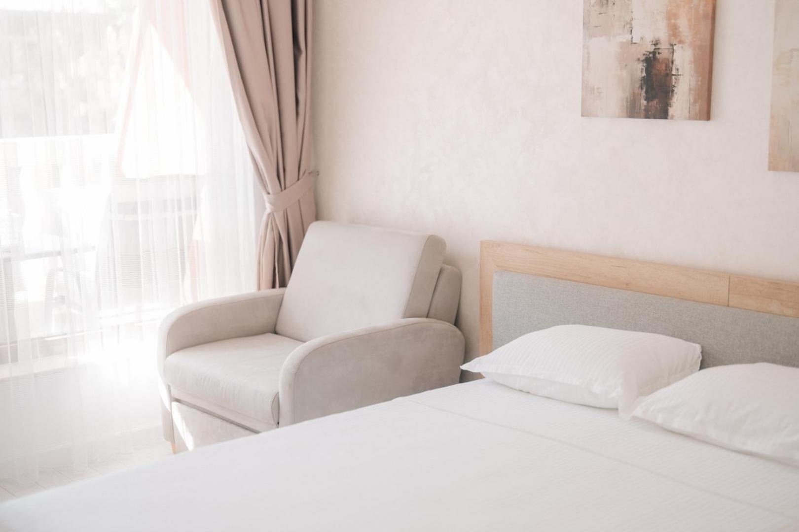 Grand Karavel - Luxury Central 1BR + Parking