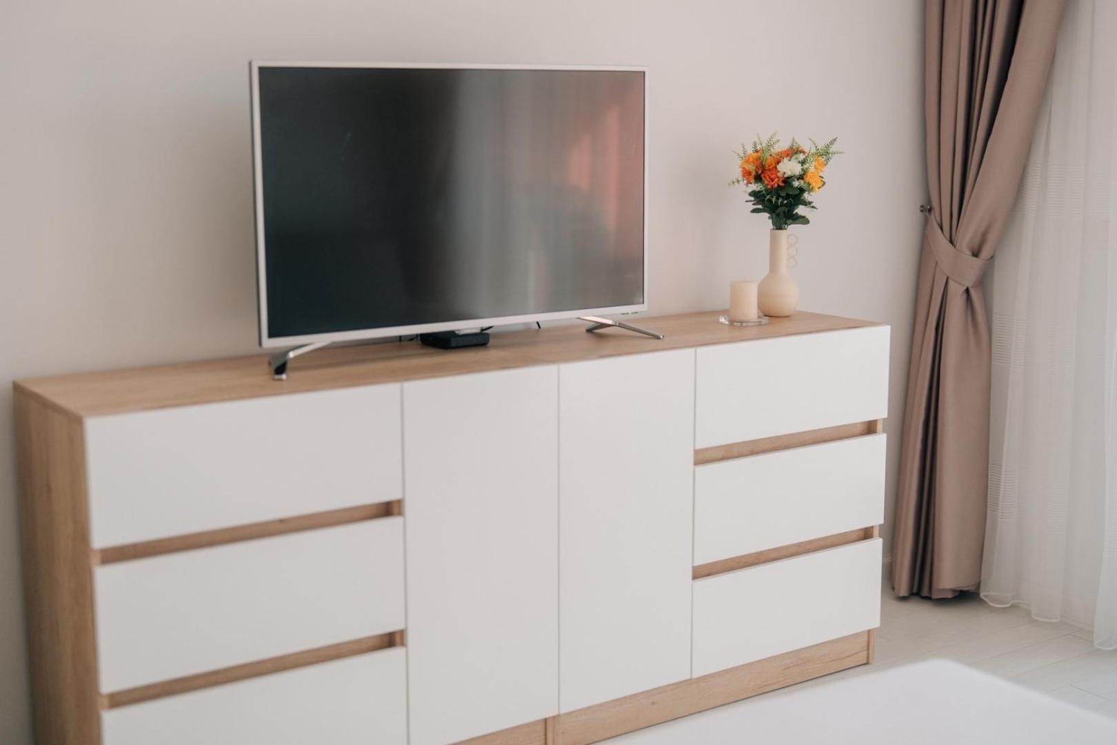 Grand Karavel - Luxury Central 1BR + Parking