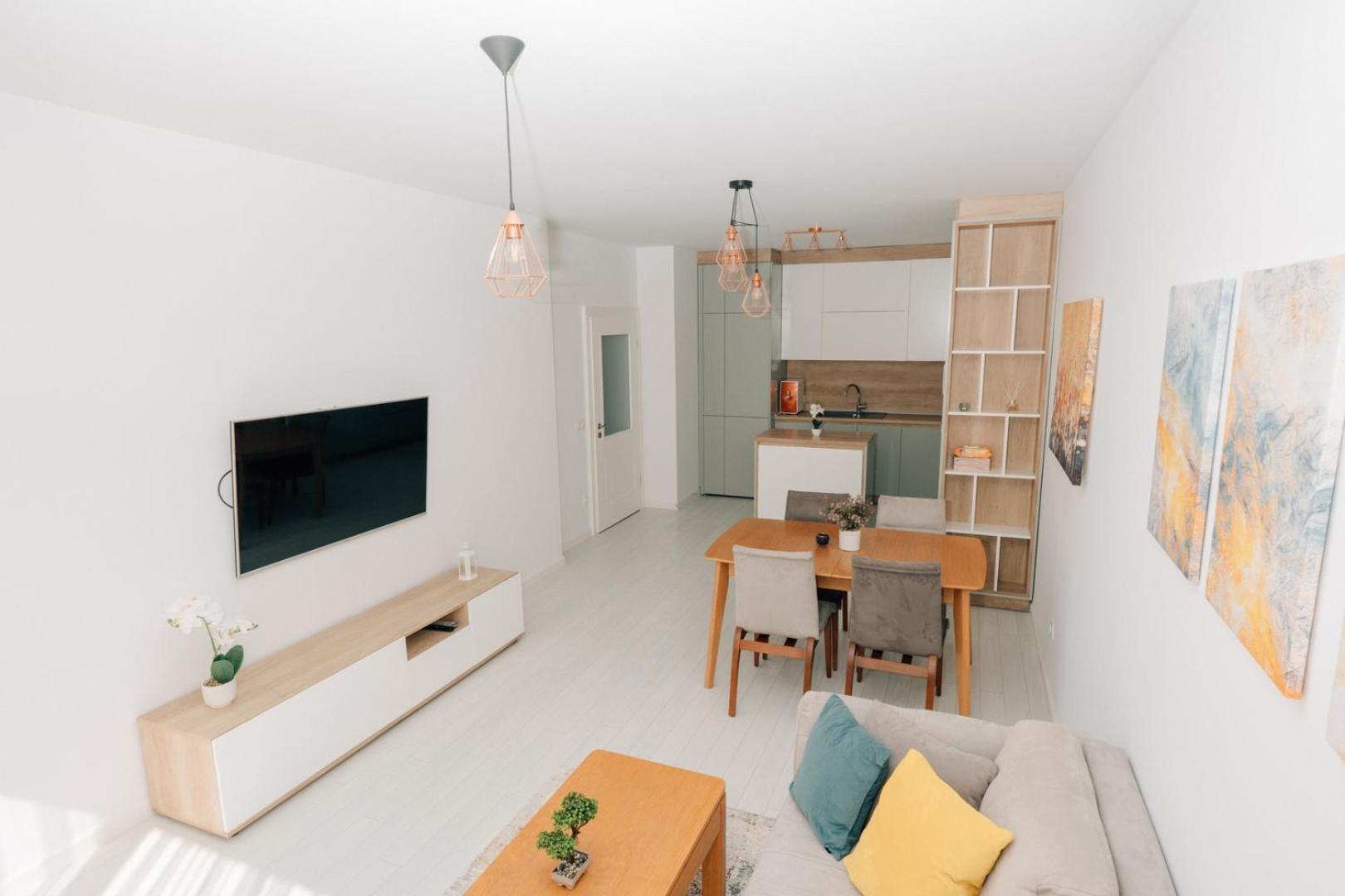 Grand Karavel - Luxury Central 1BR + Parking