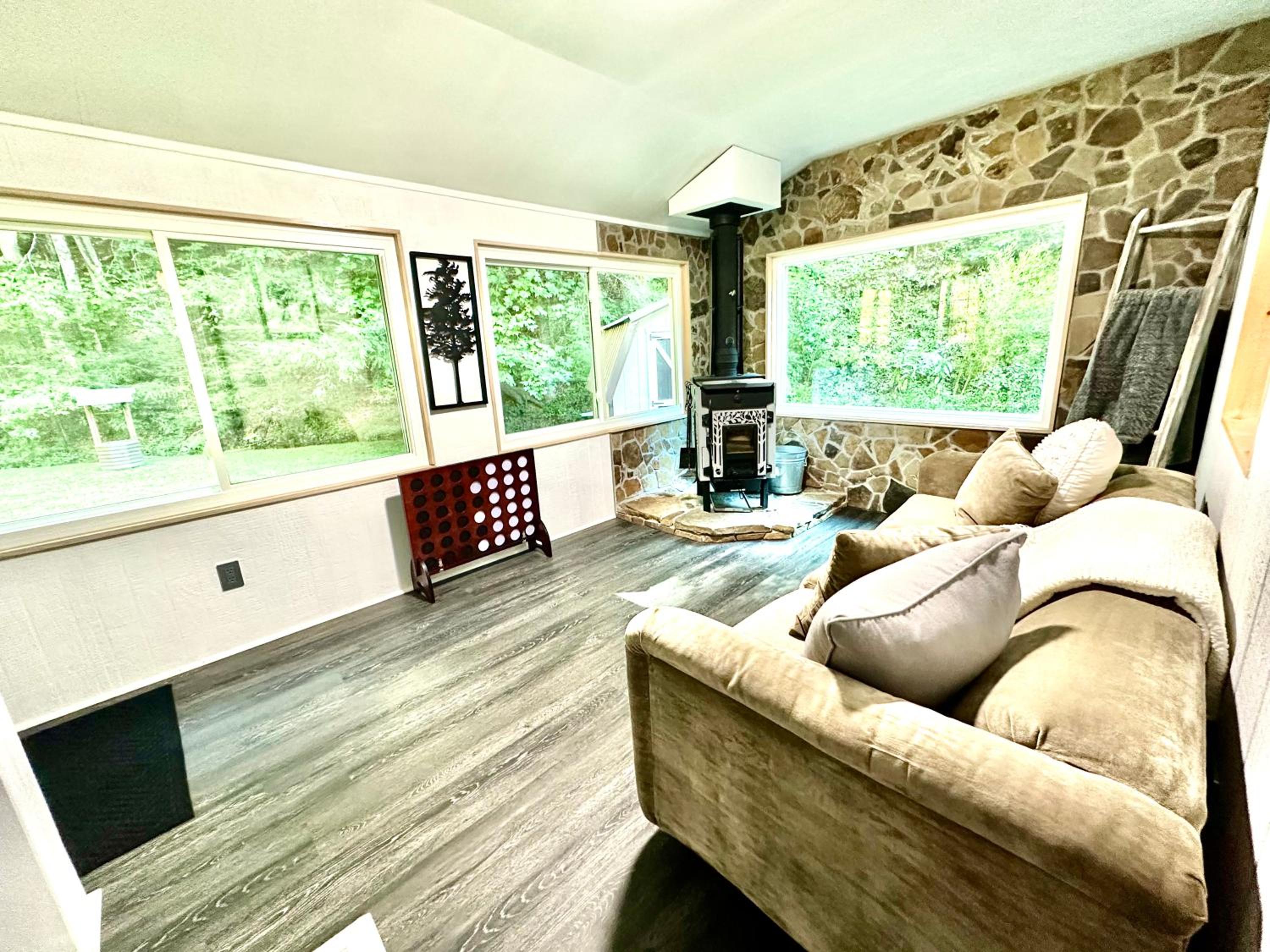 Riverstone Cabin and Retreat