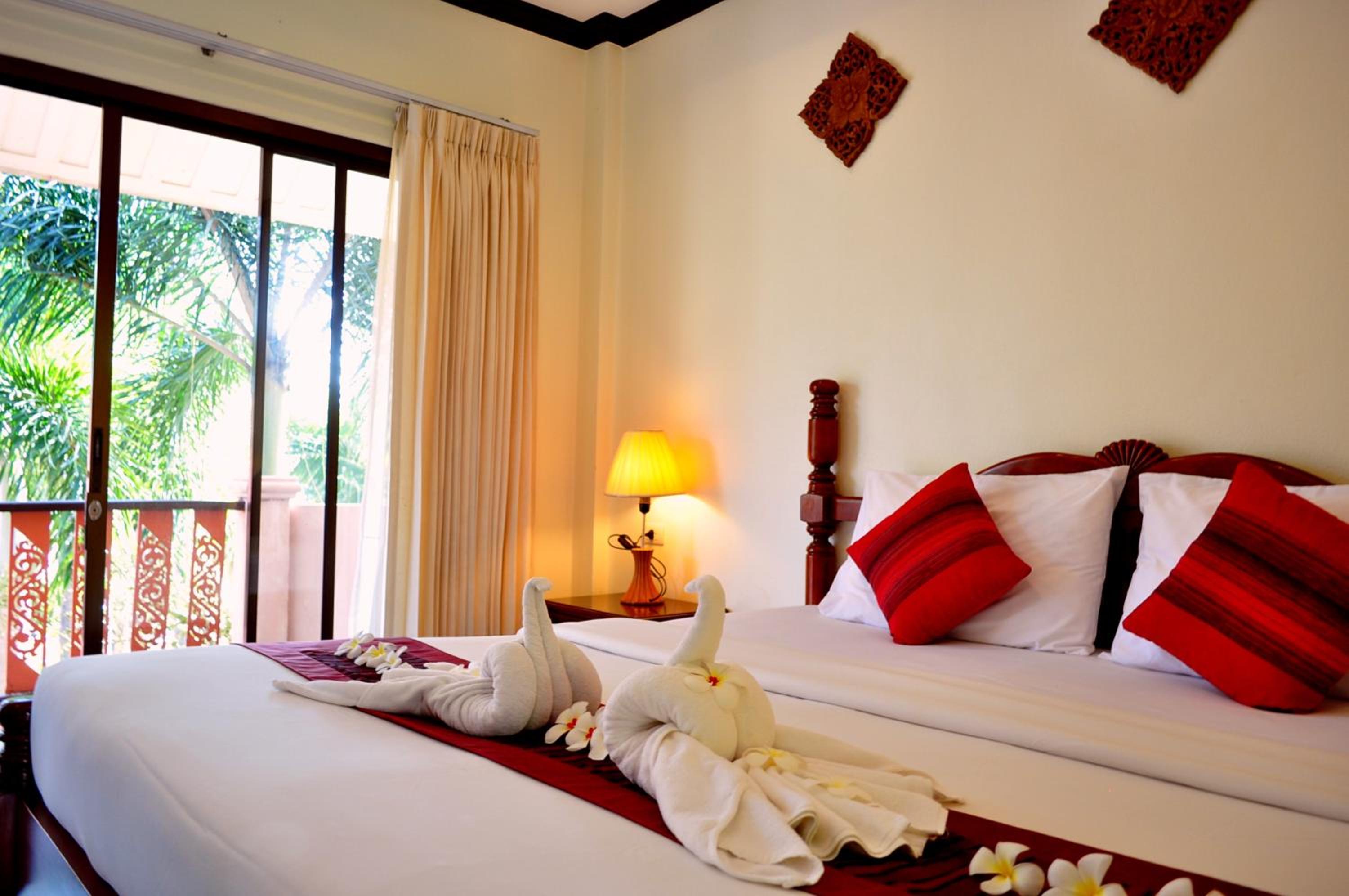 Lanta Seafront Resort