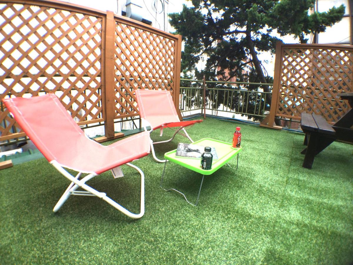 Jeong House