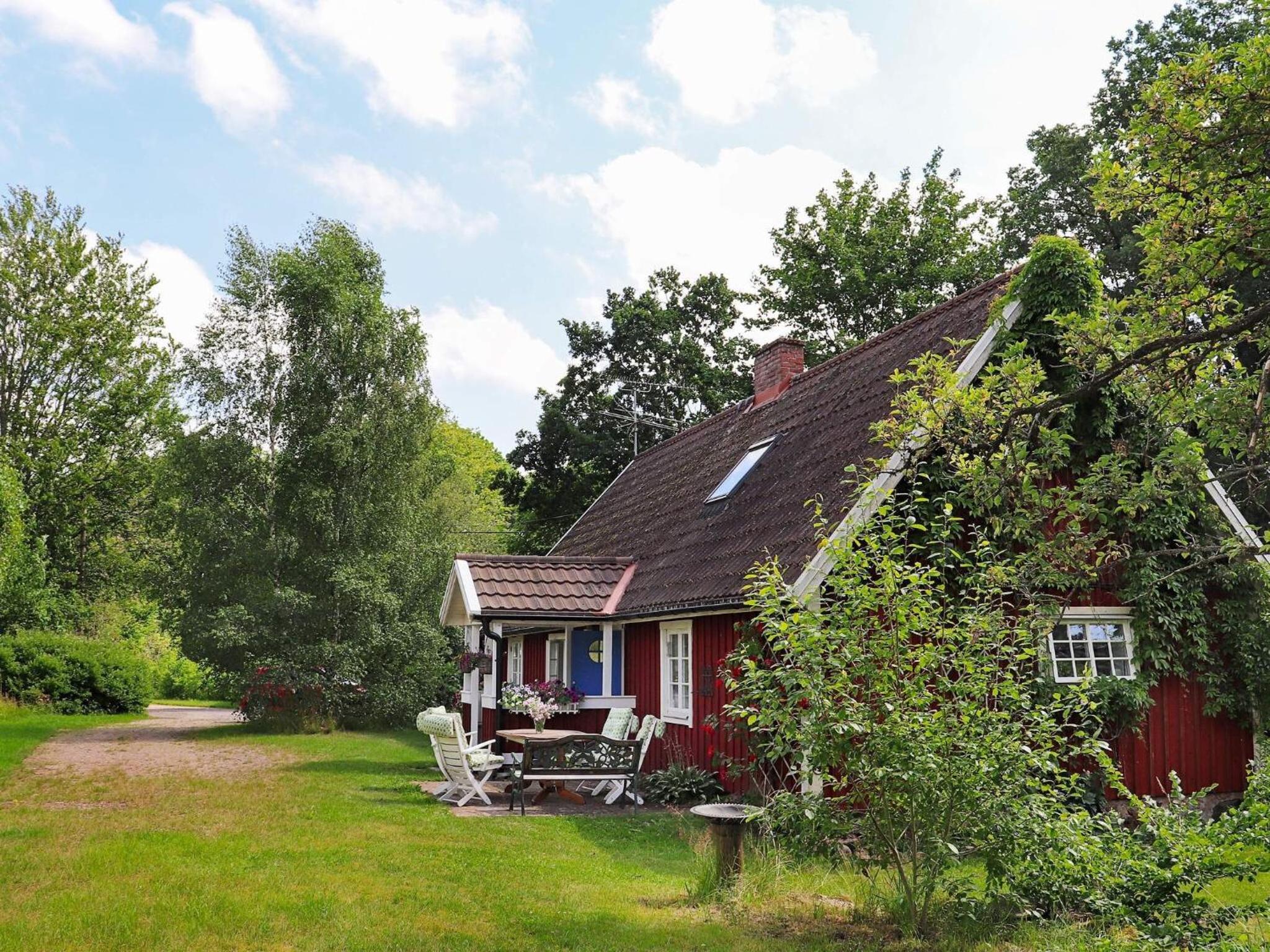 6 person holiday home in ÖRKELJUNGA