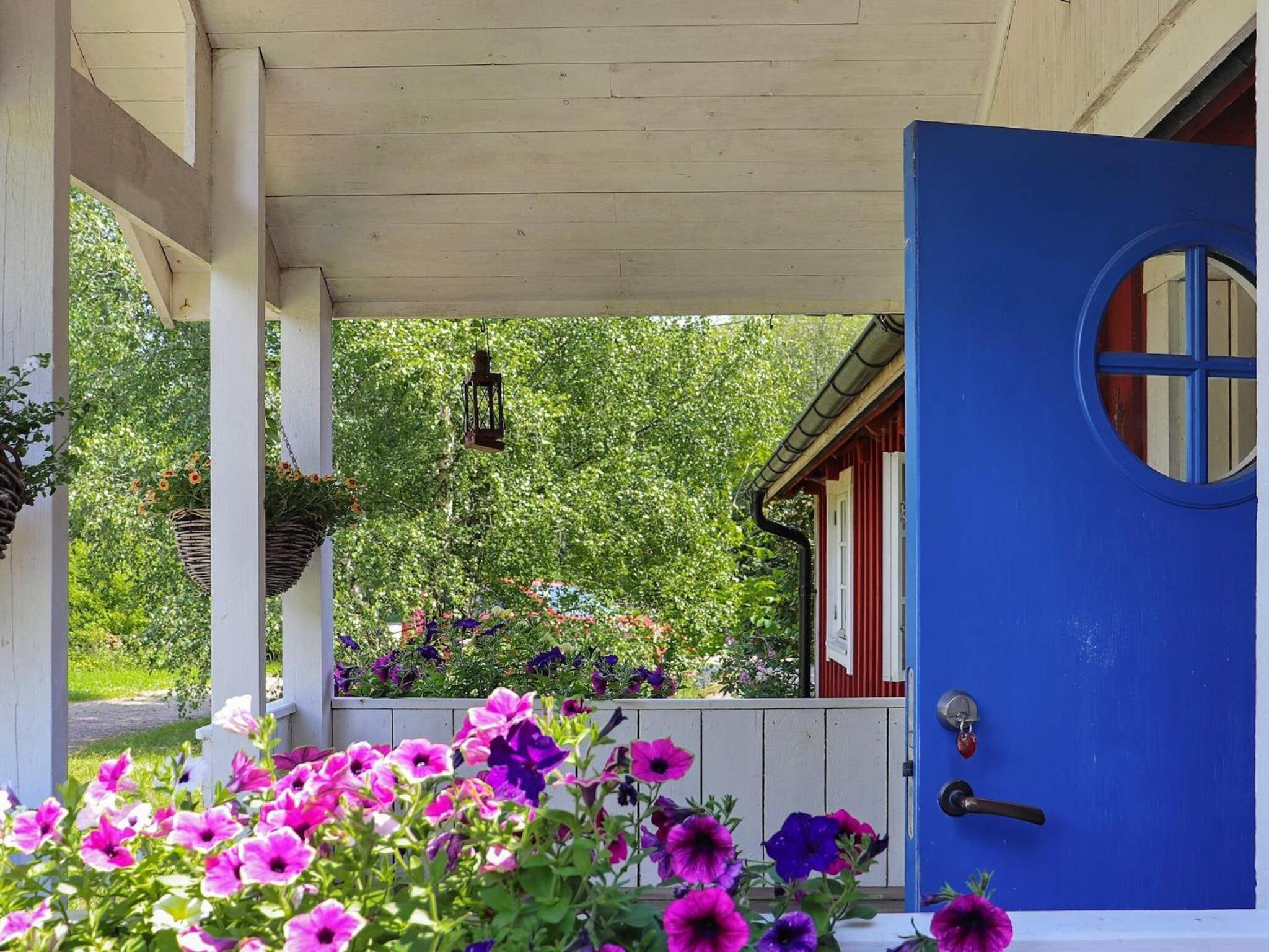 6 person holiday home in ÖRKELJUNGA