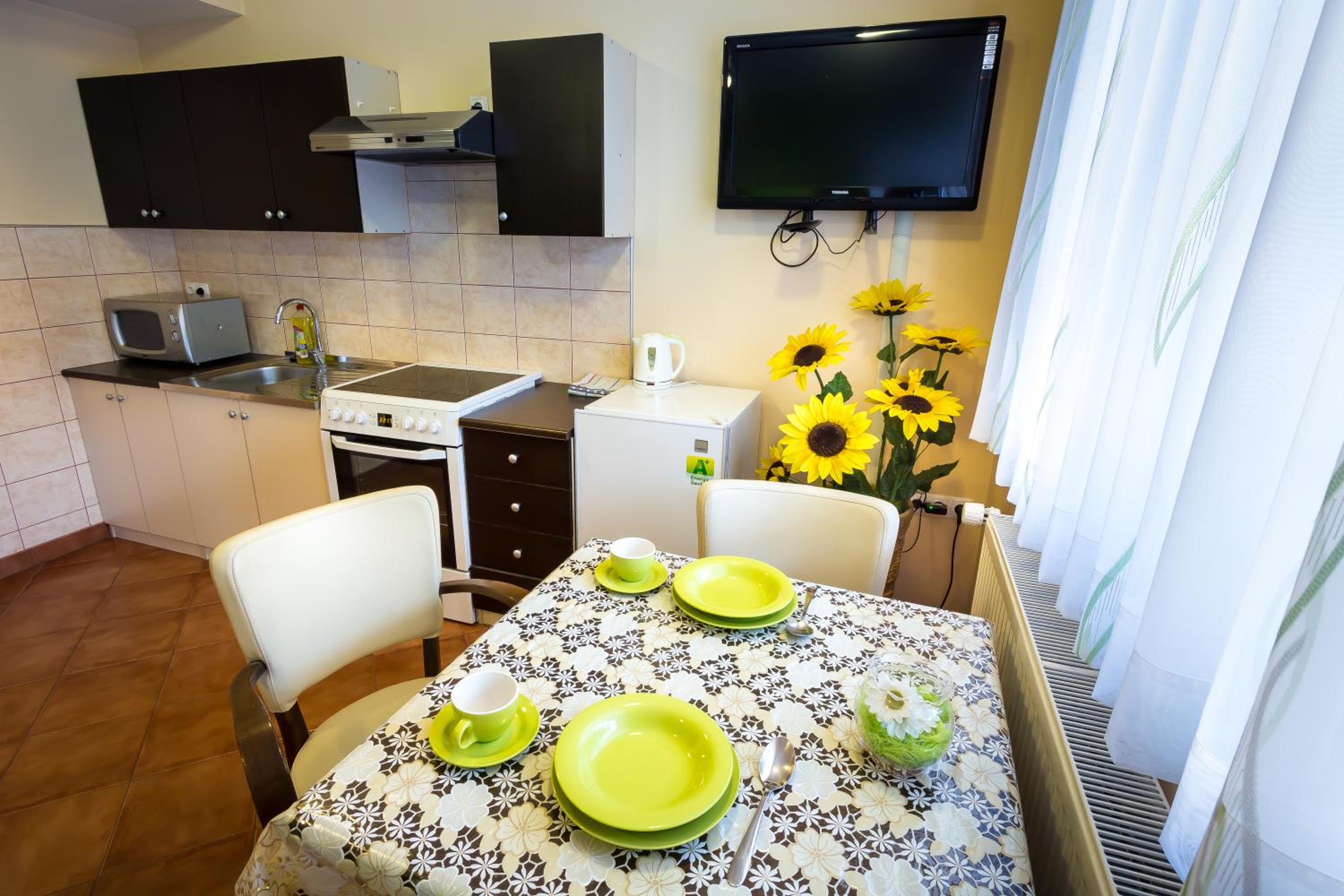 Rooms & Apartments Kepic, AIRPORT accomodation