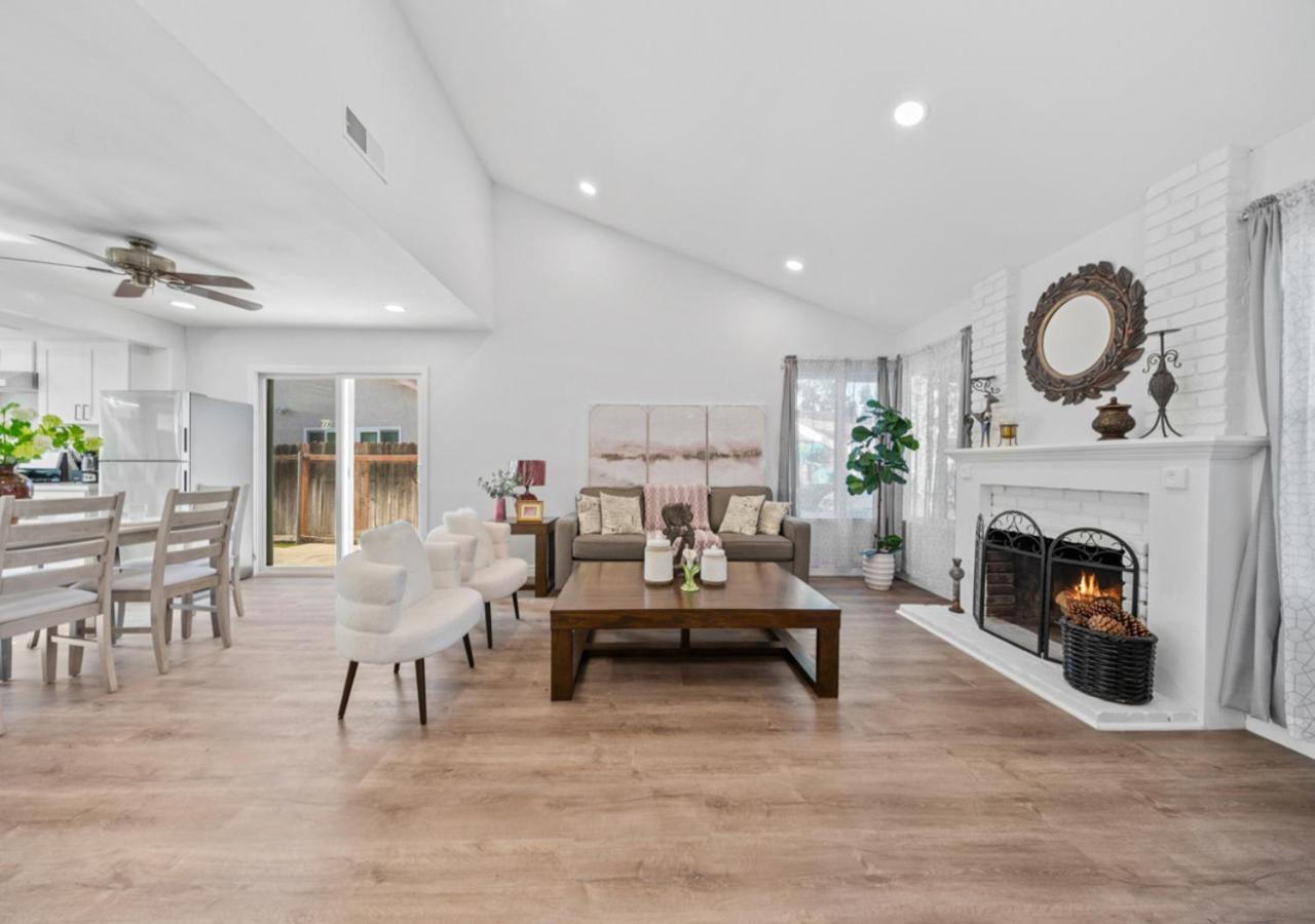#Marbella Lane - Modern Home with Private Backyard
