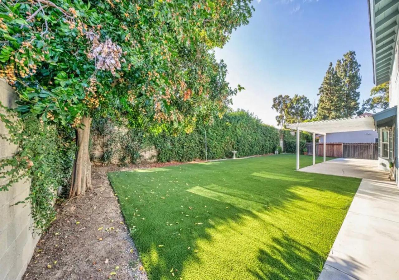 #Marbella Lane - Modern Home with Private Backyard