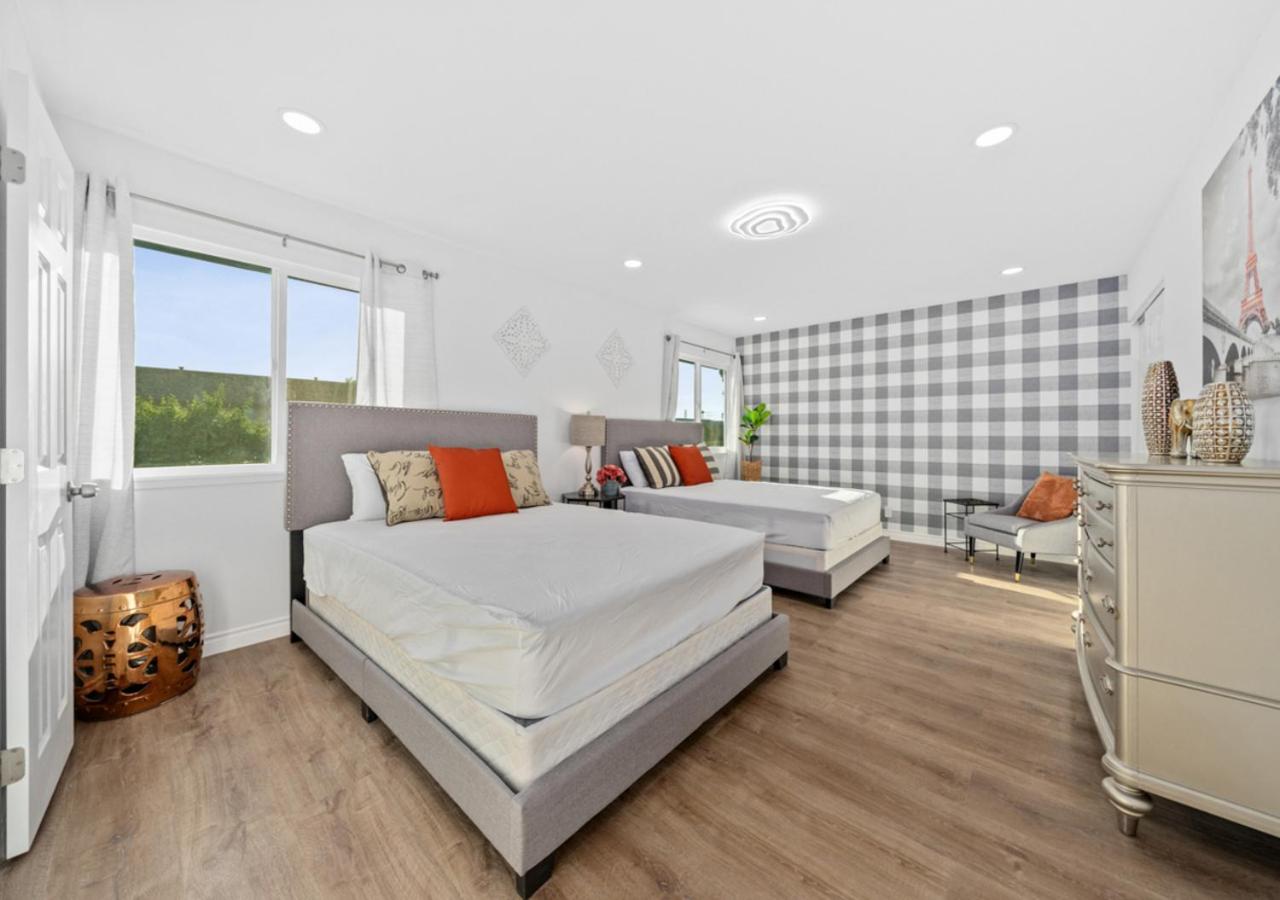 #Marbella Lane - Modern Home with Private Backyard