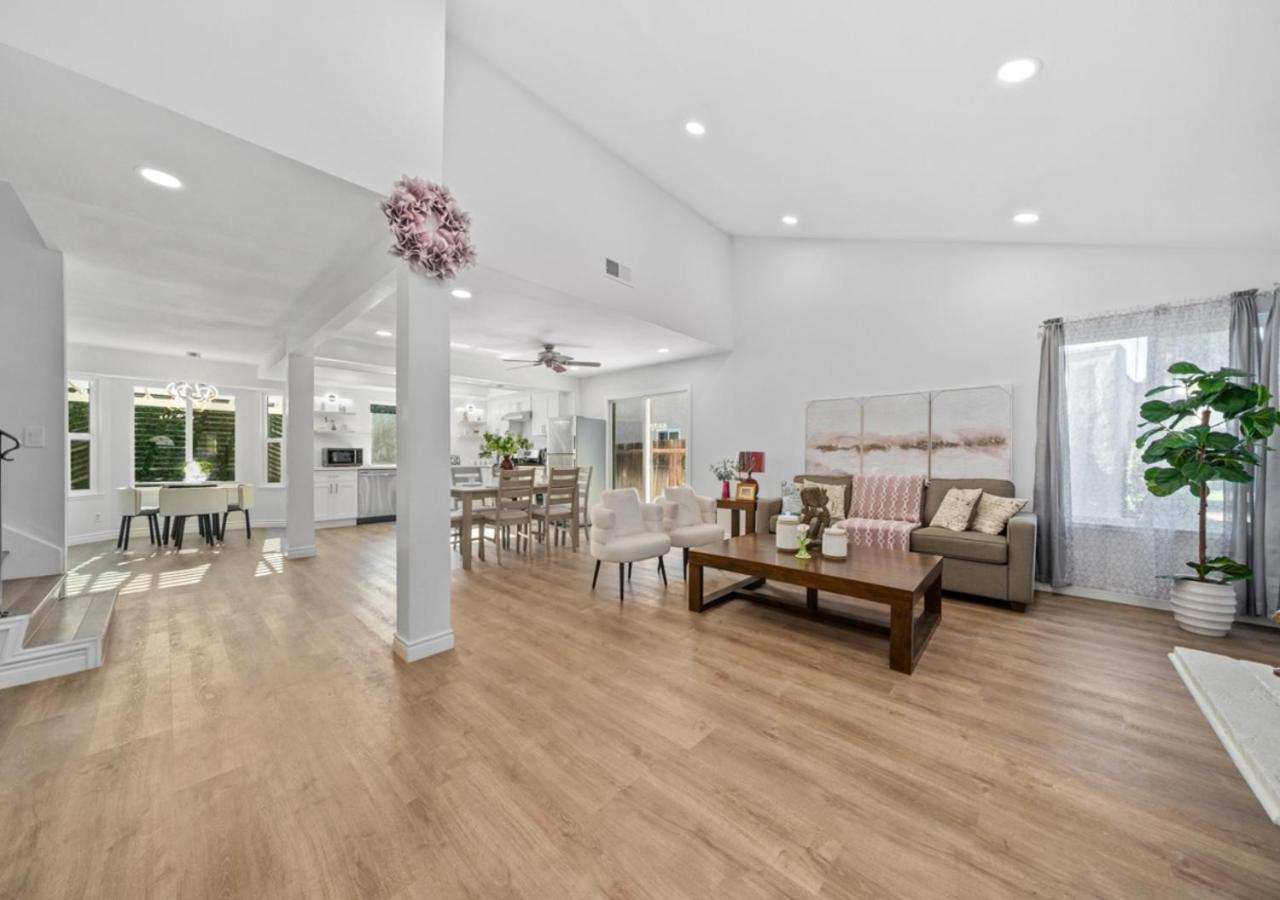 #Marbella Lane - Modern Home with Private Backyard