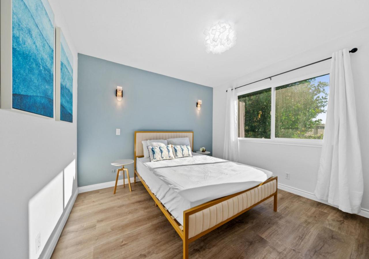 #Marbella Lane - Modern Home with Private Backyard