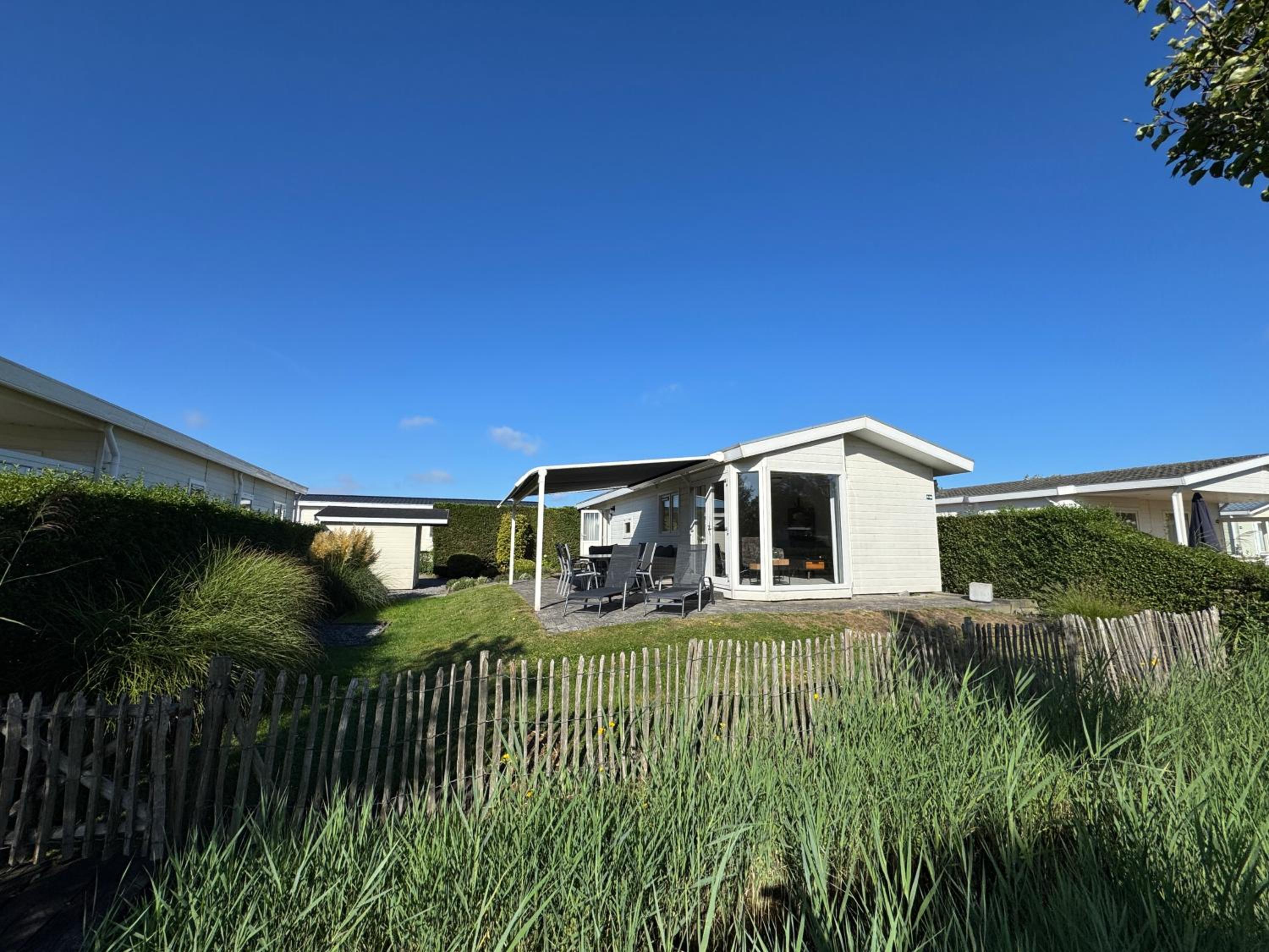 Breskens Chalet Huis Joschi mit Zaun Haus Nr G139