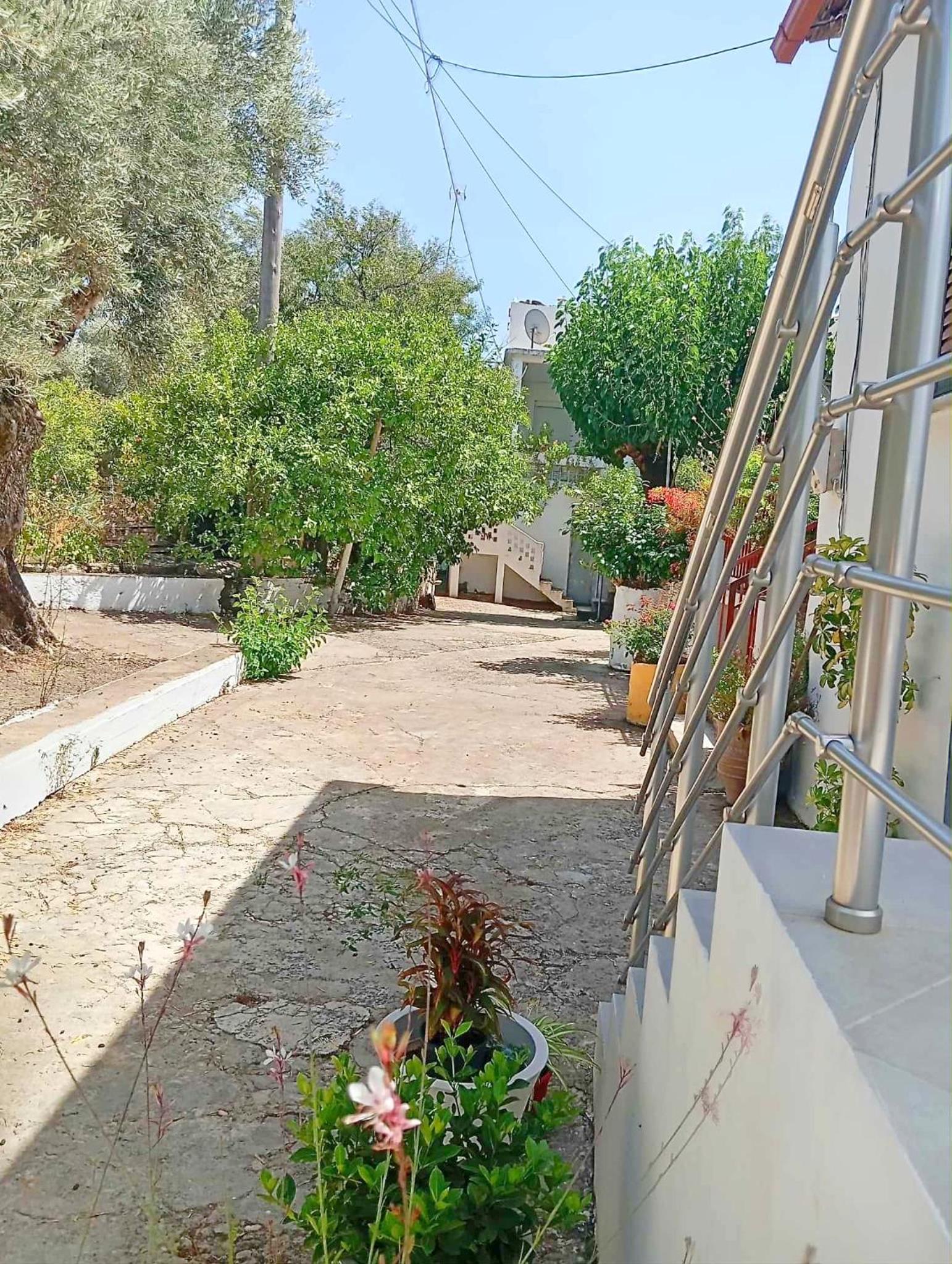 Nature House Vlatos