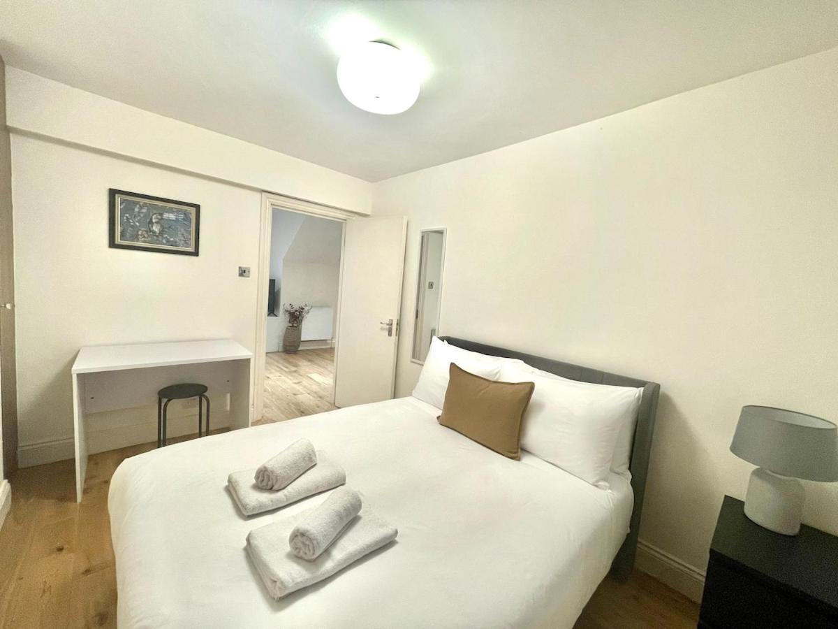 Mews Flat - Montagu Residence