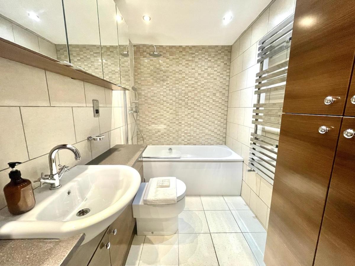 Mews Flat - Montagu Residence
