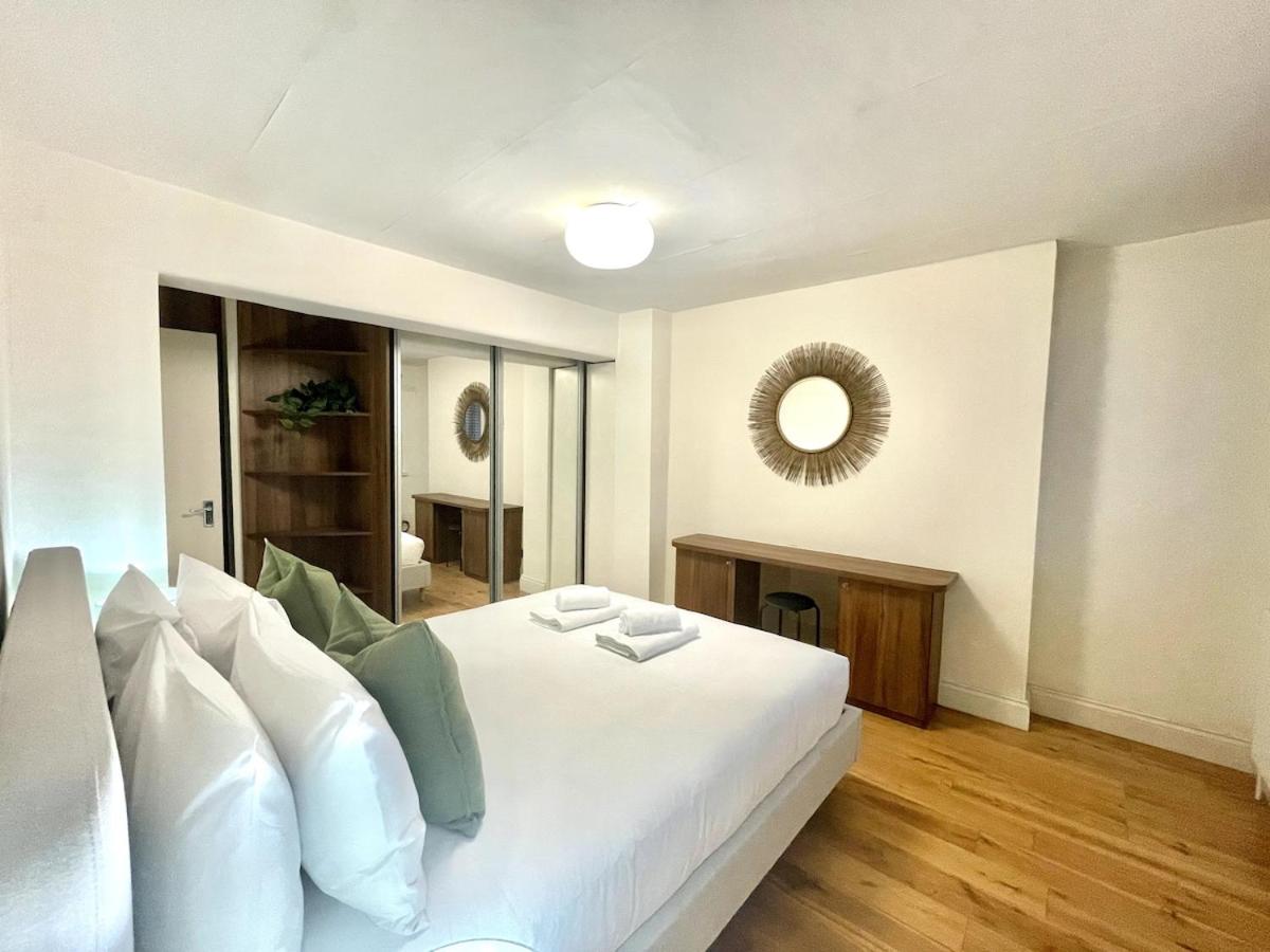 Mews Flat - Montagu Residence