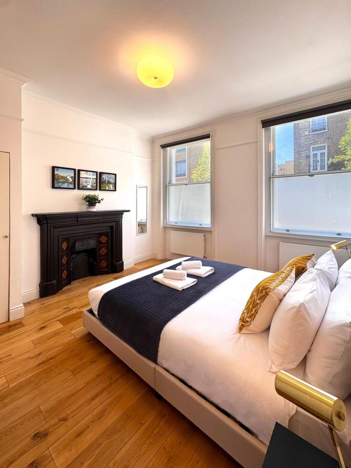 Flat B - Montagu St Residence