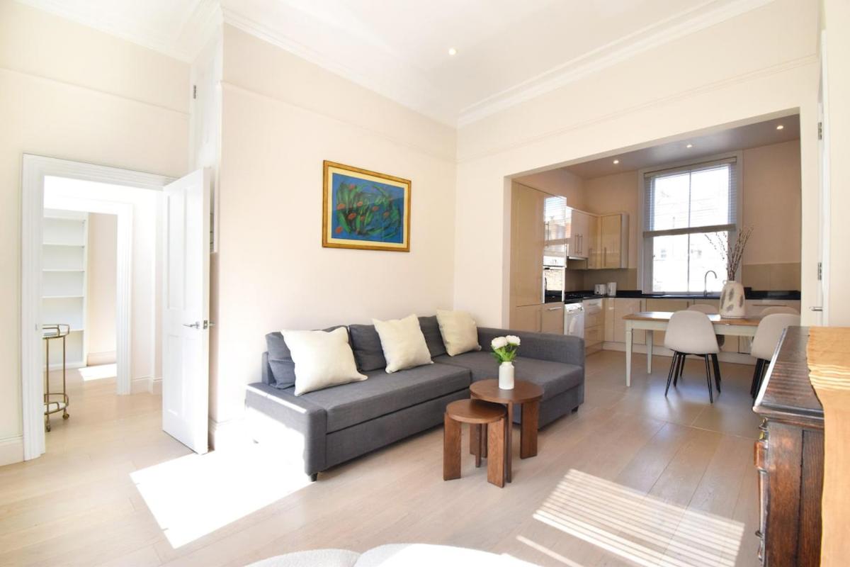Flat C - Montagu St Residence