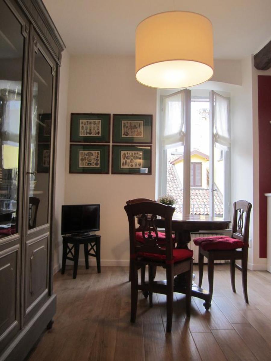 Charming and elegant apartment historic center of Milan