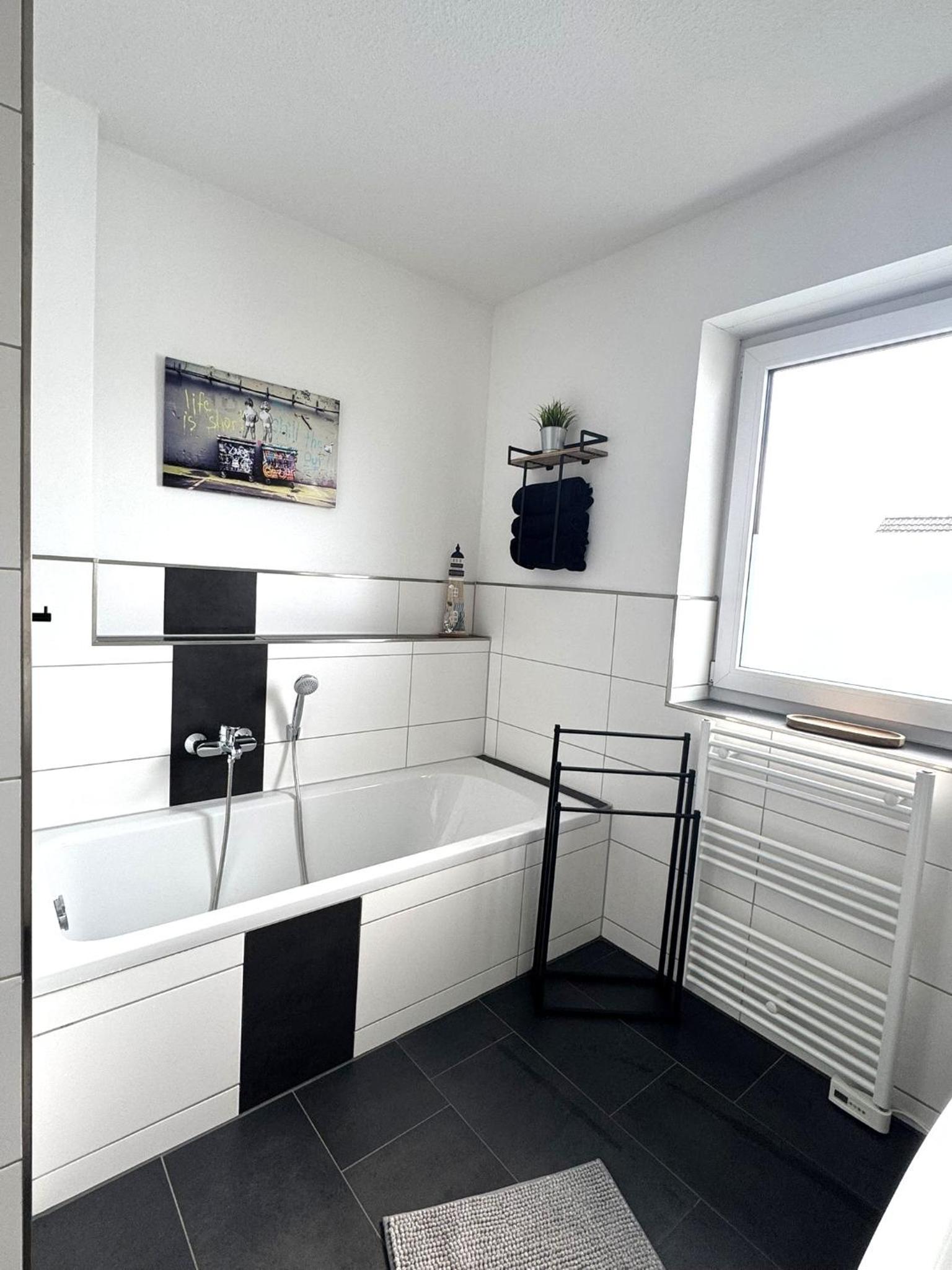 Gehobenes Wohnen mit Balkon, Parkplatz und keine 10 Minuten in die City